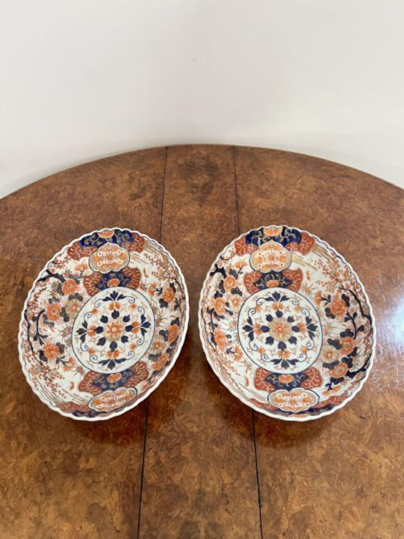 Outstanding quality pair of antique Japanese Imari large scalloped edge bowls  For Sale 6