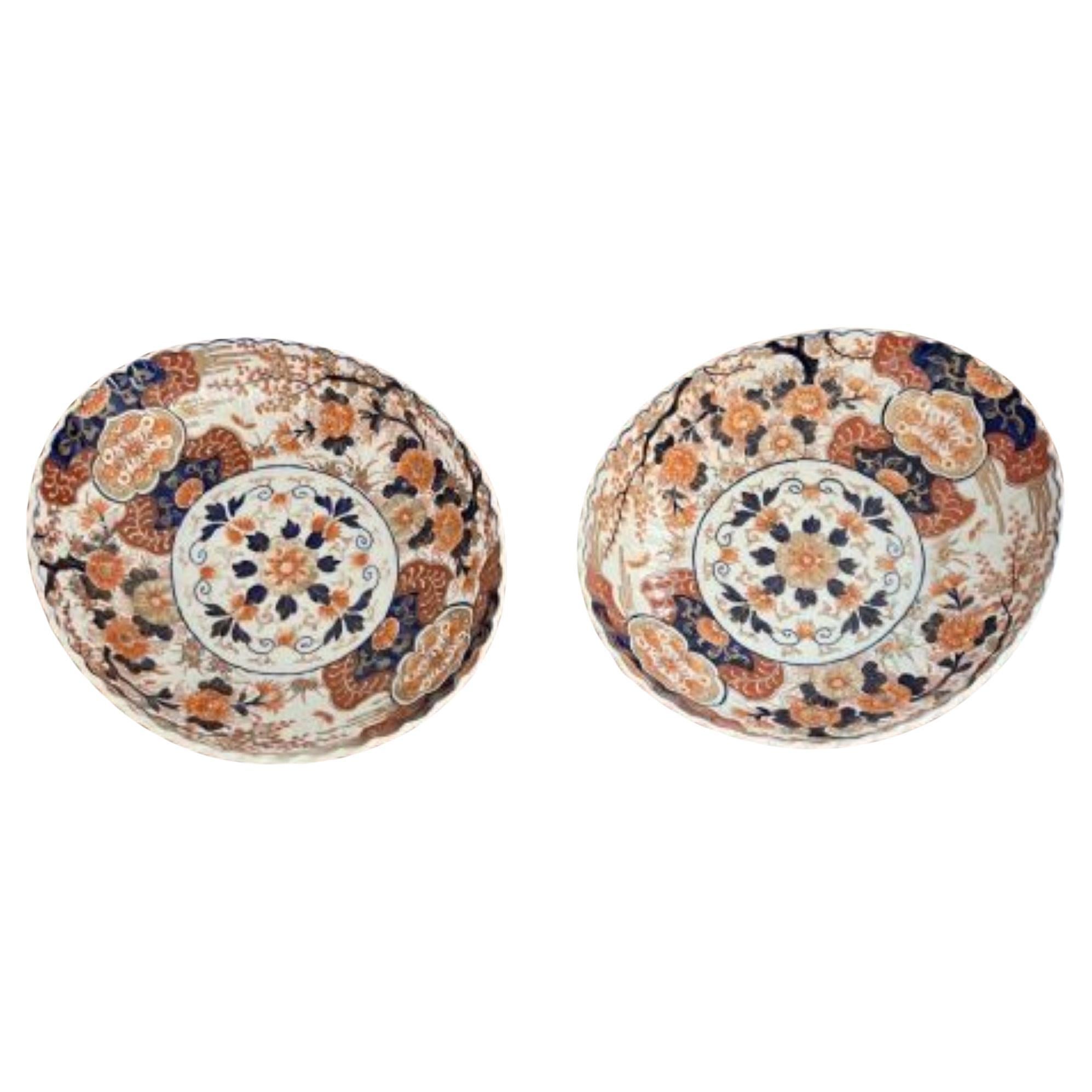 Outstanding quality pair of antique Japanese Imari large scalloped edge bowls  For Sale