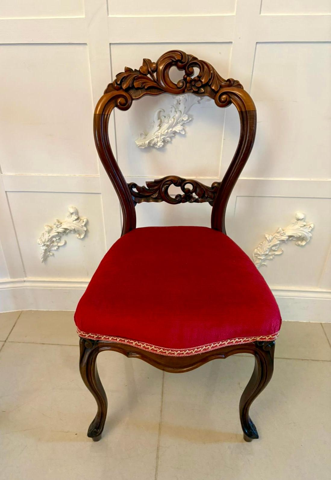 Ensemble de 10 chaises de salle à manger victoriennes anciennes en acajou sculpté de qualité exceptionnelle en vente 2