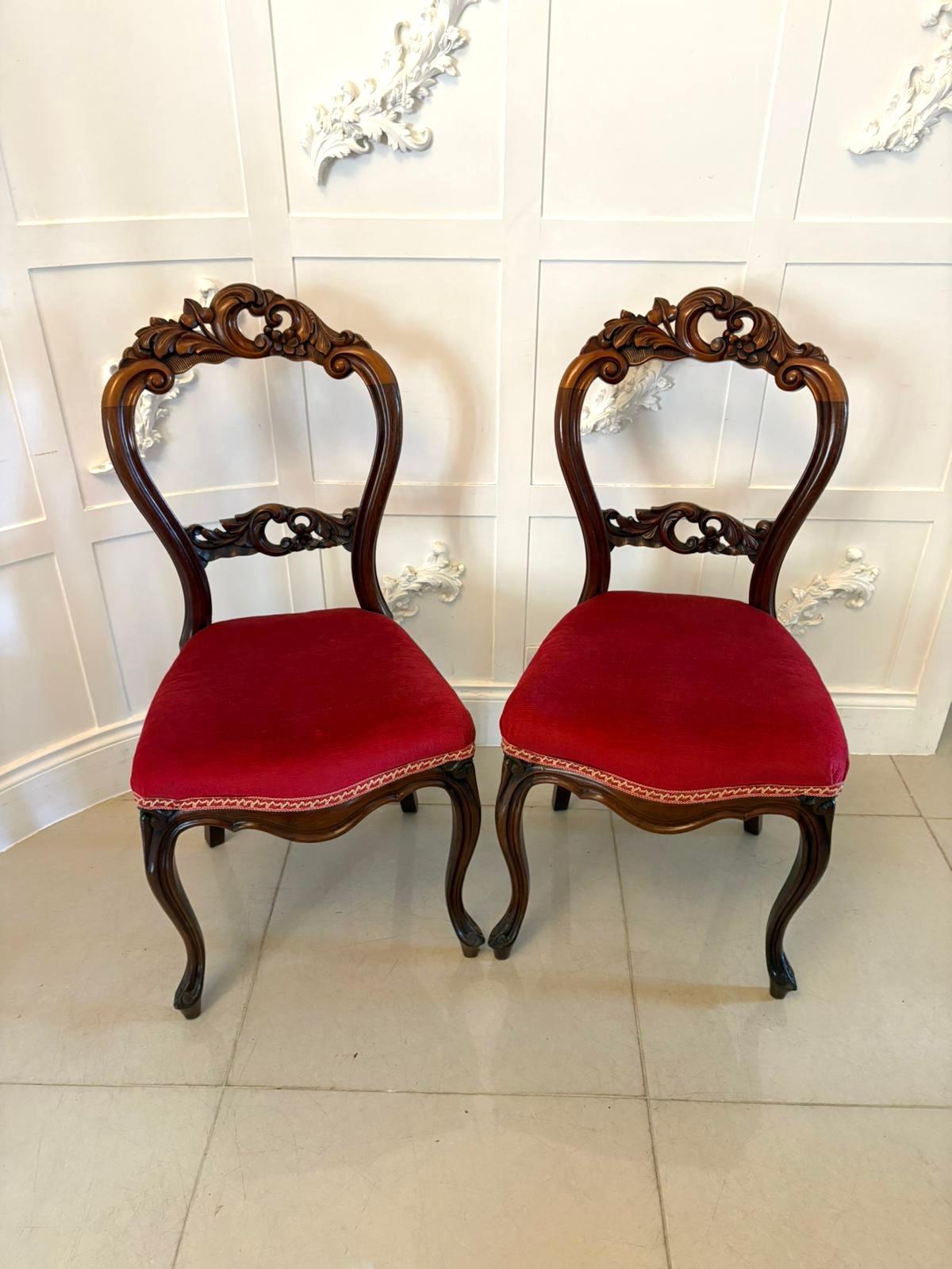 Ensemble de 10 chaises de salle à manger victoriennes anciennes en acajou sculpté de qualité exceptionnelle en vente 8