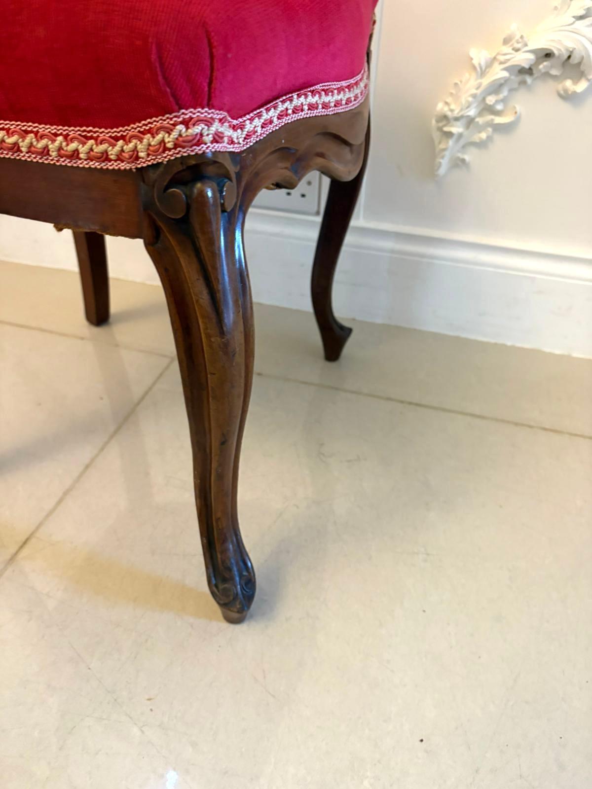 Ensemble de 10 chaises de salle à manger victoriennes anciennes en acajou sculpté de qualité exceptionnelle en vente 1