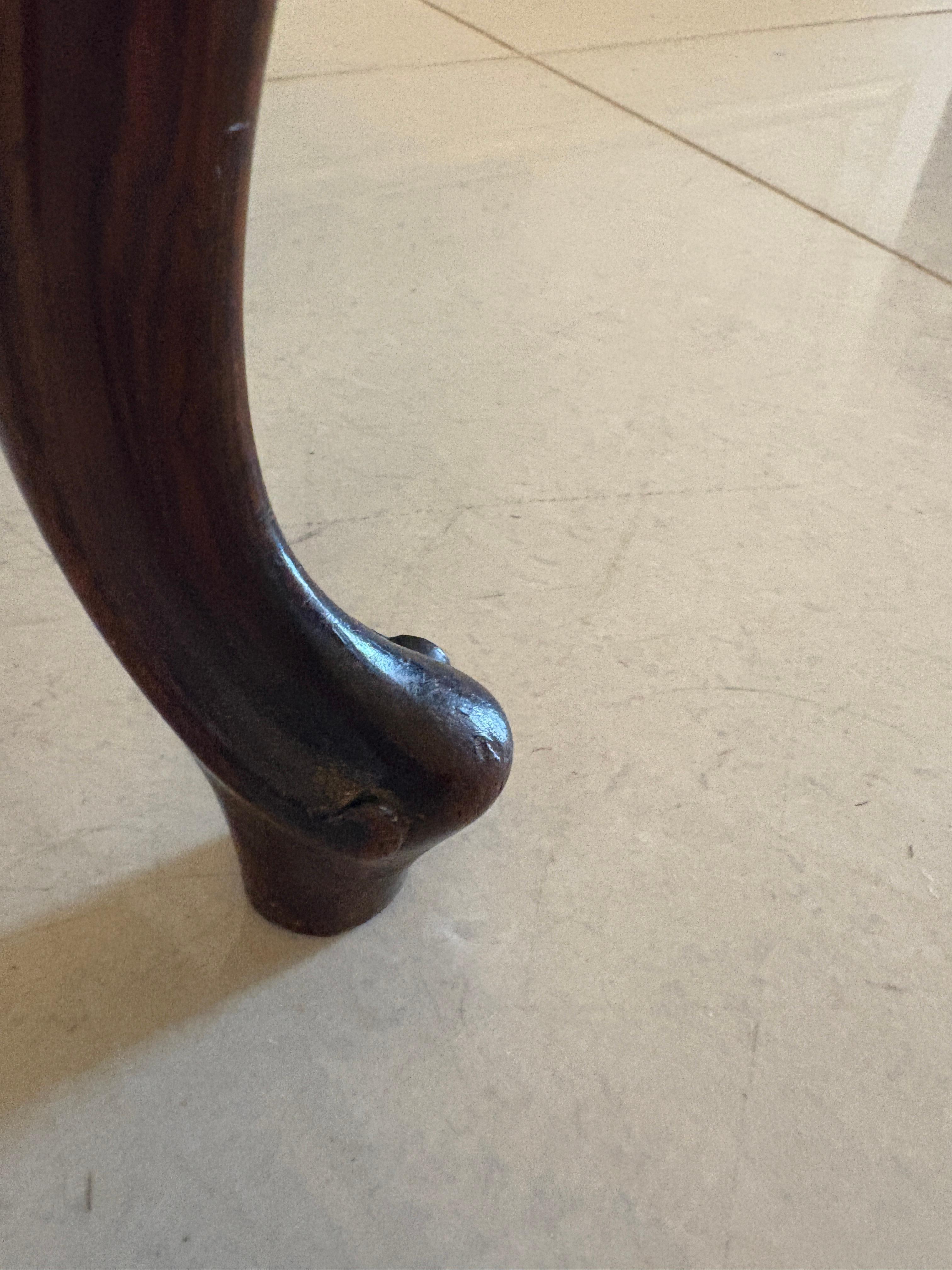 Ensemble de 4 chaises de salle à manger en palissandre sculpté de l'époque victorienne, de qualité exceptionnelle en vente 8