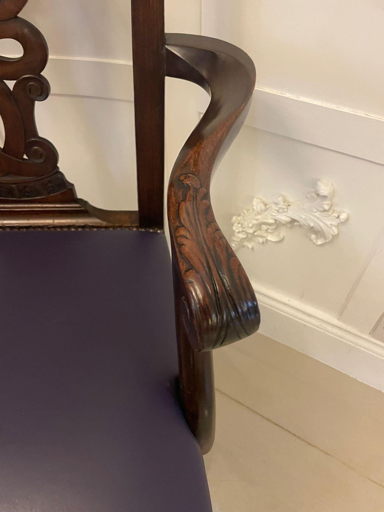 Ensemble de 8 chaises de salle à manger victoriennes anciennes en acajou sculpté de qualité exceptionnelle en vente 3
