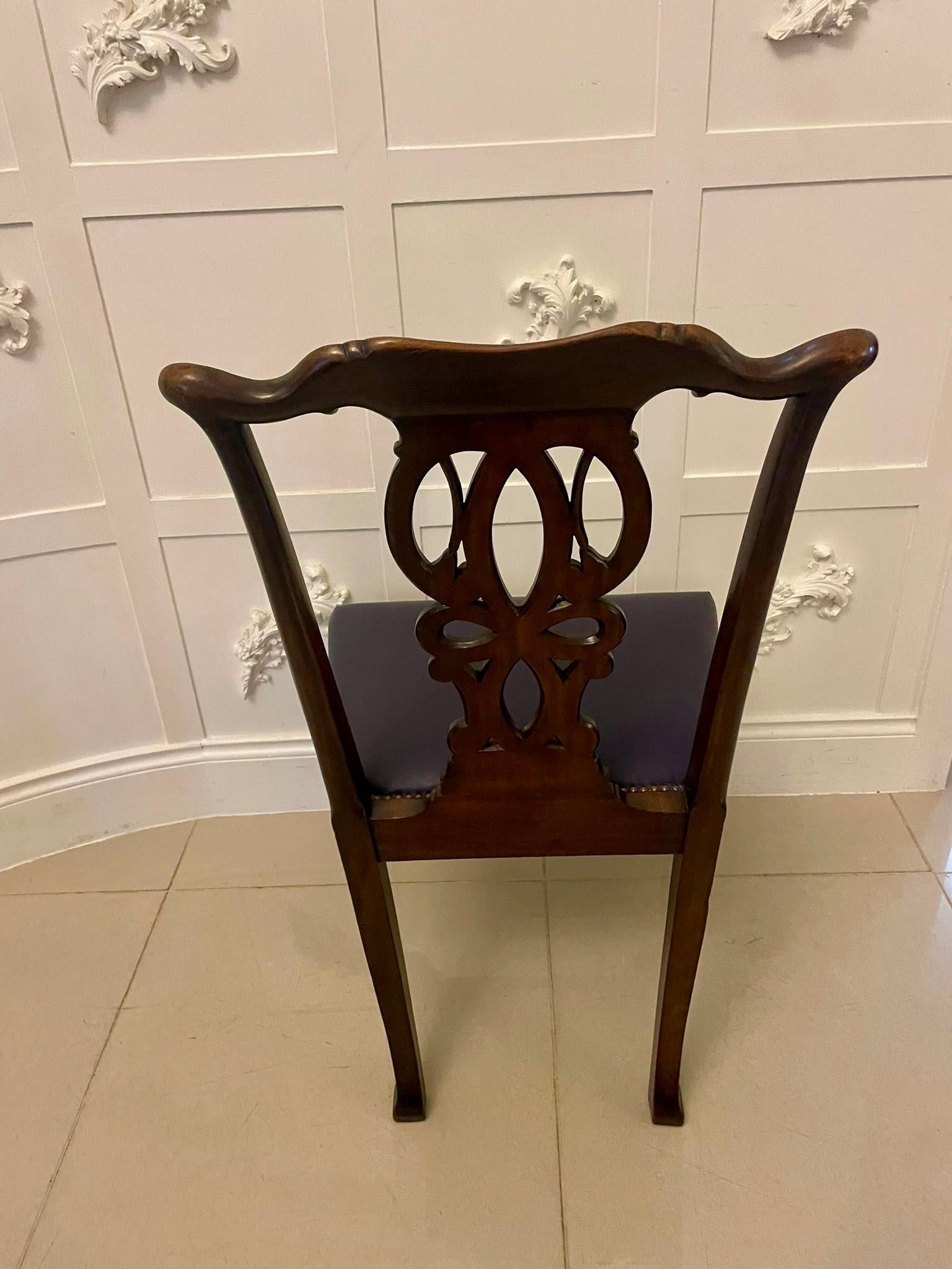 Ensemble de 8 chaises de salle à manger victoriennes anciennes en acajou sculpté de qualité exceptionnelle en vente 5