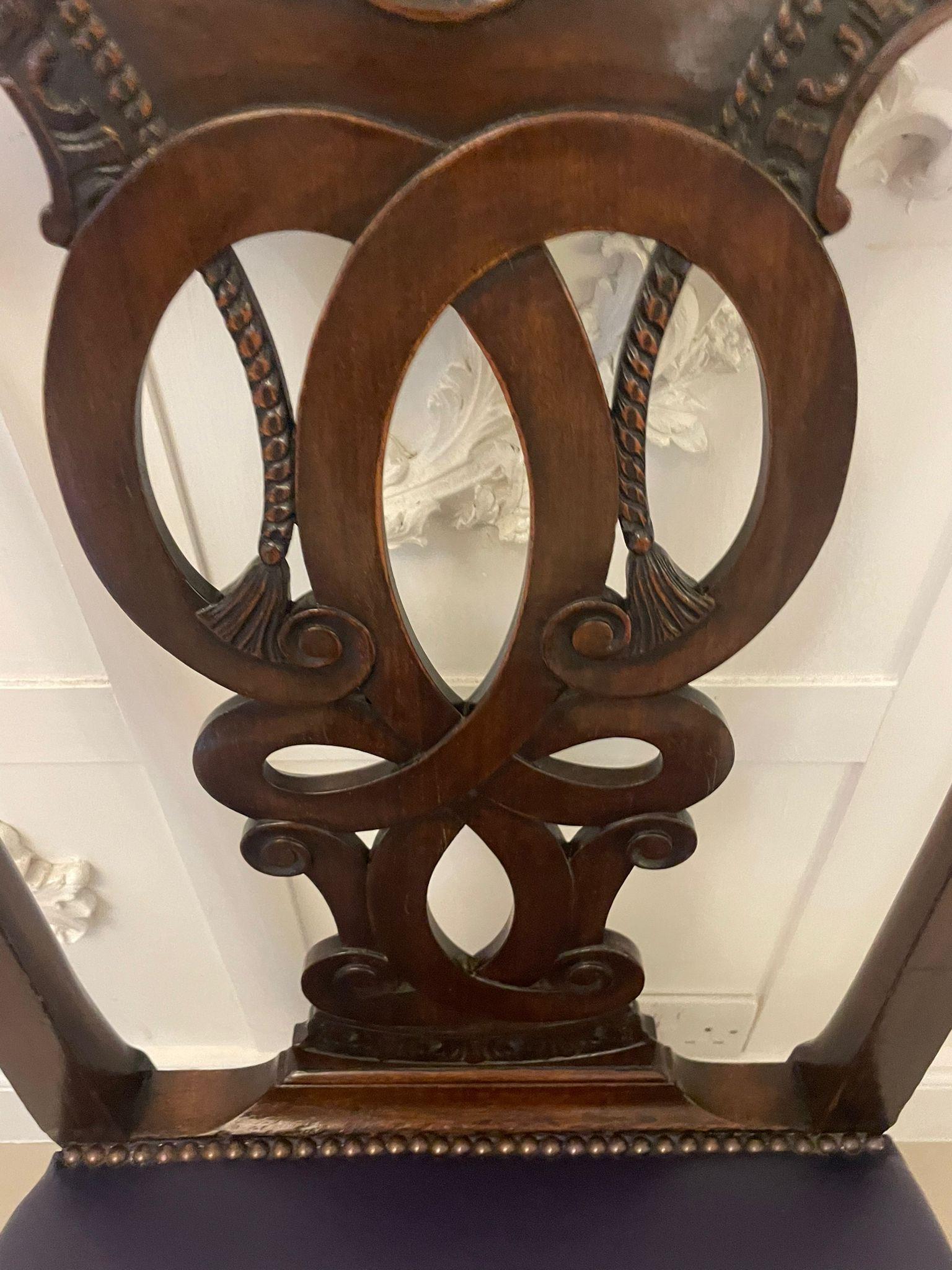 Ensemble de 8 chaises de salle à manger victoriennes anciennes en acajou sculpté de qualité exceptionnelle en vente 10