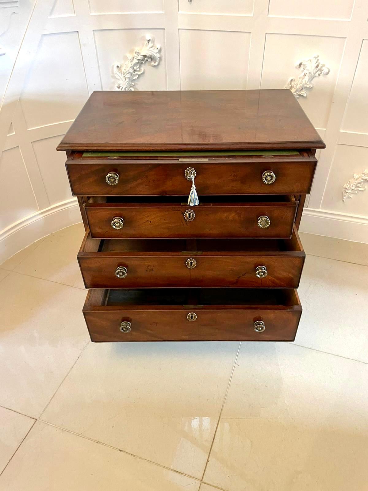 English Outstanding Quality Unusual Antique George III Mahogany Bachelor’s Chest For Sale
