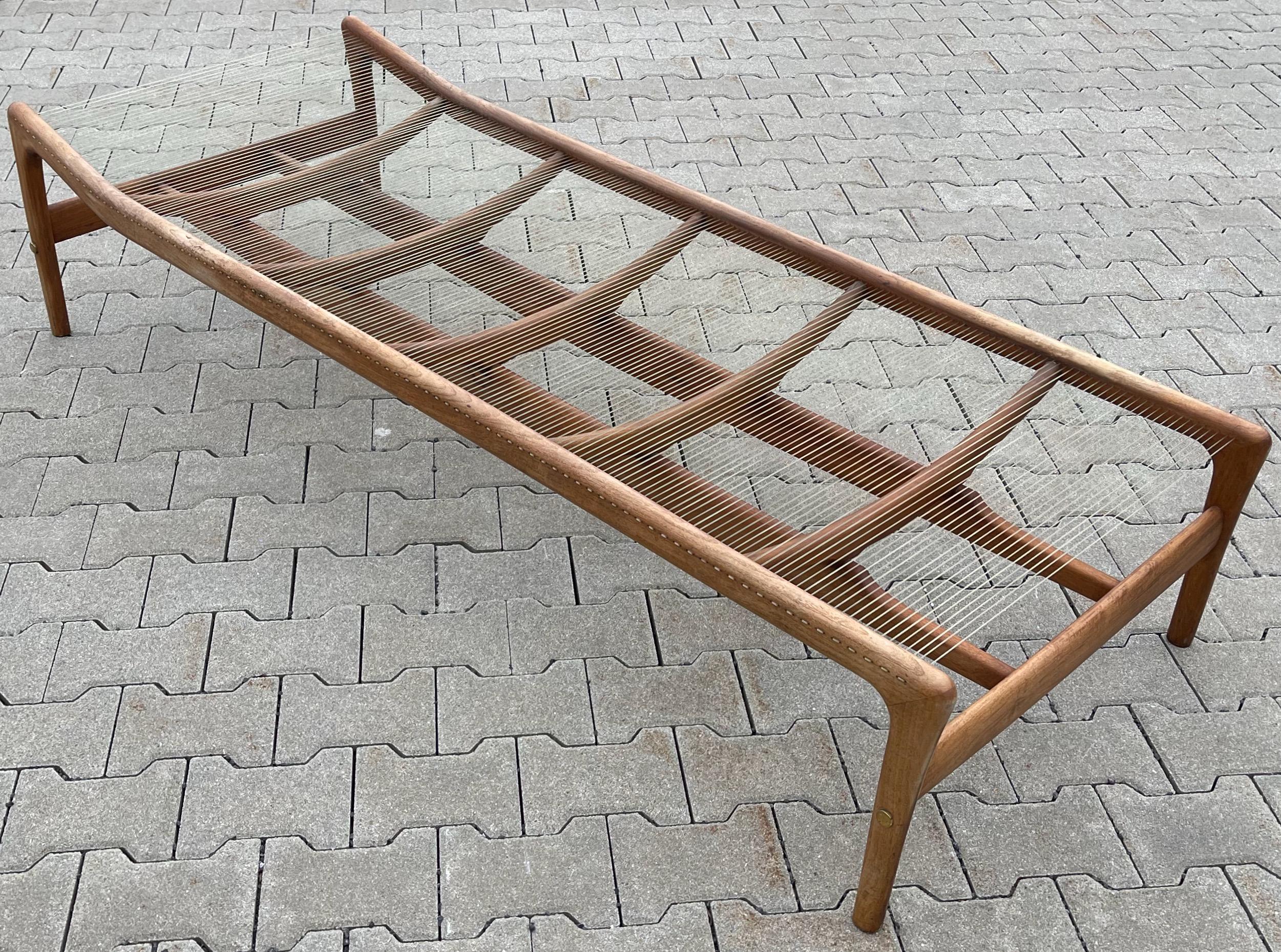 Outstanding Rare and Iconic Daybed by Helge Vestergaard Jensen In Good Condition In Munich, DE