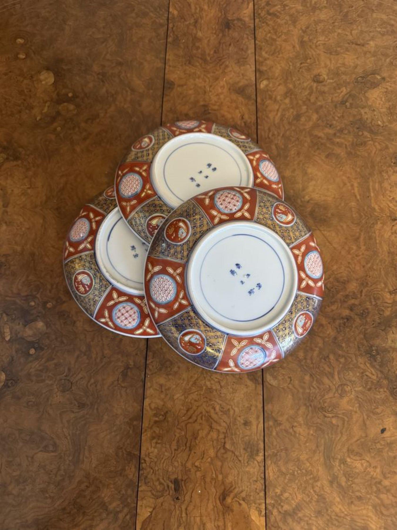 Japanned Outstanding rare collection of fourteen matching antique Japanese imari plates For Sale
