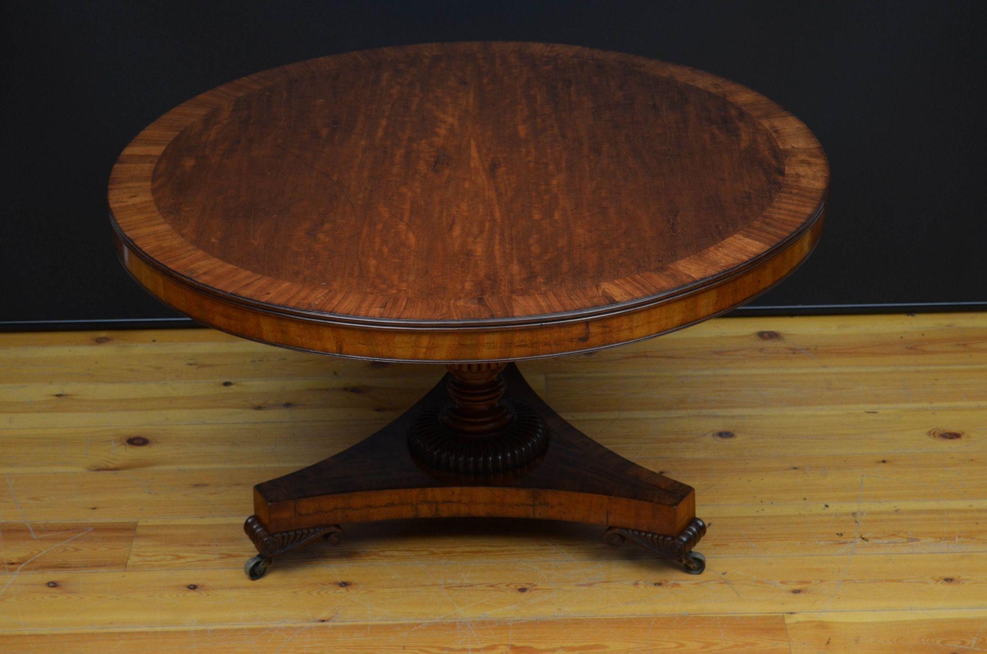 British Outstanding Regency Mahogany Centre Table Dining Table For Sale