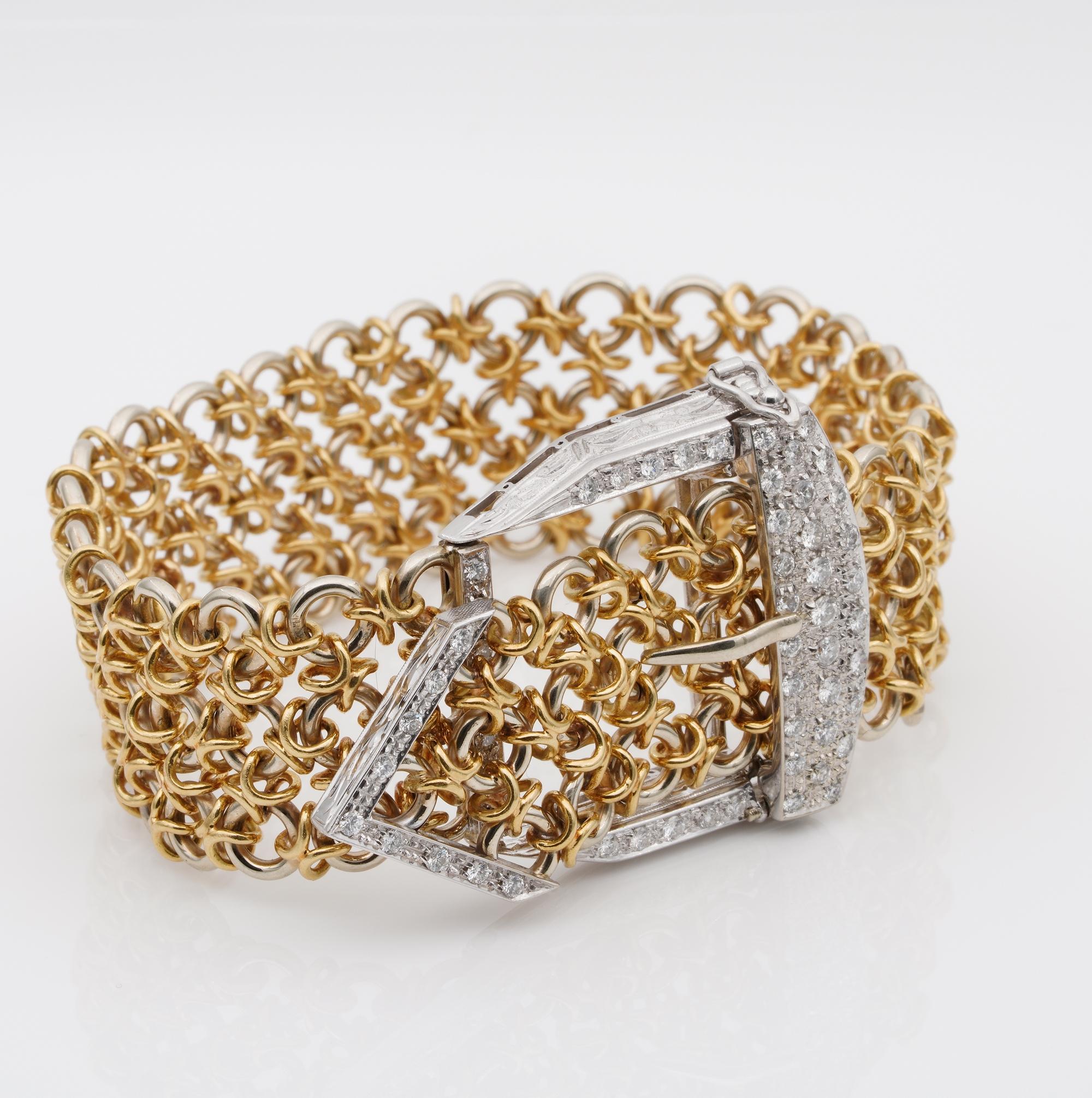 Outstanding Retro 1.45 Carat Diamond Buckle Bracelet 18 Karat Gold In Good Condition For Sale In Napoli, IT