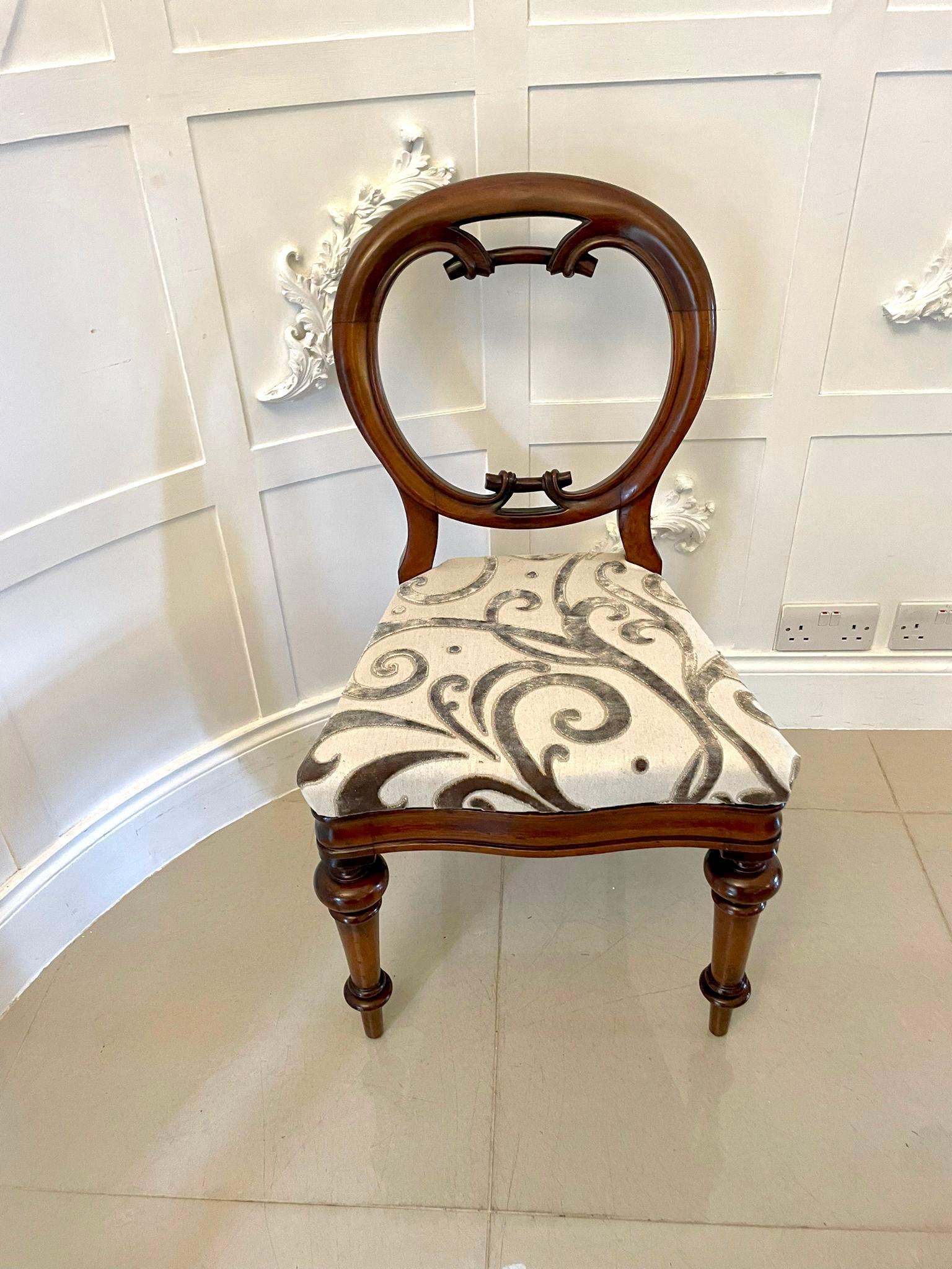 Outstanding Set of 6 Victorian Antique Mahogany Balloon Back Dining Chairs For Sale 4