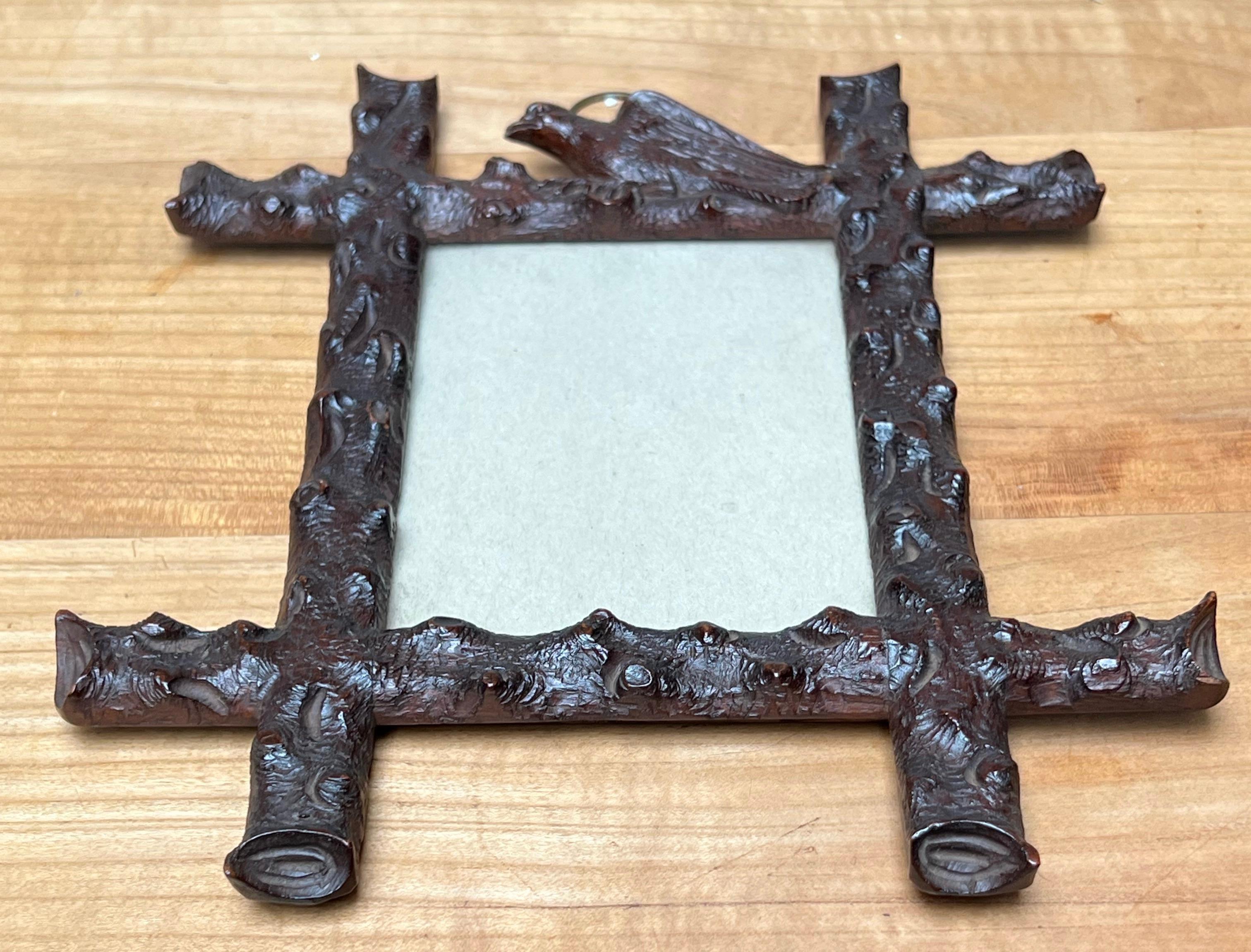 Outstanding Victorian Antique Finest Carved Nutwood Picture Frame w. Bird on Top For Sale 8