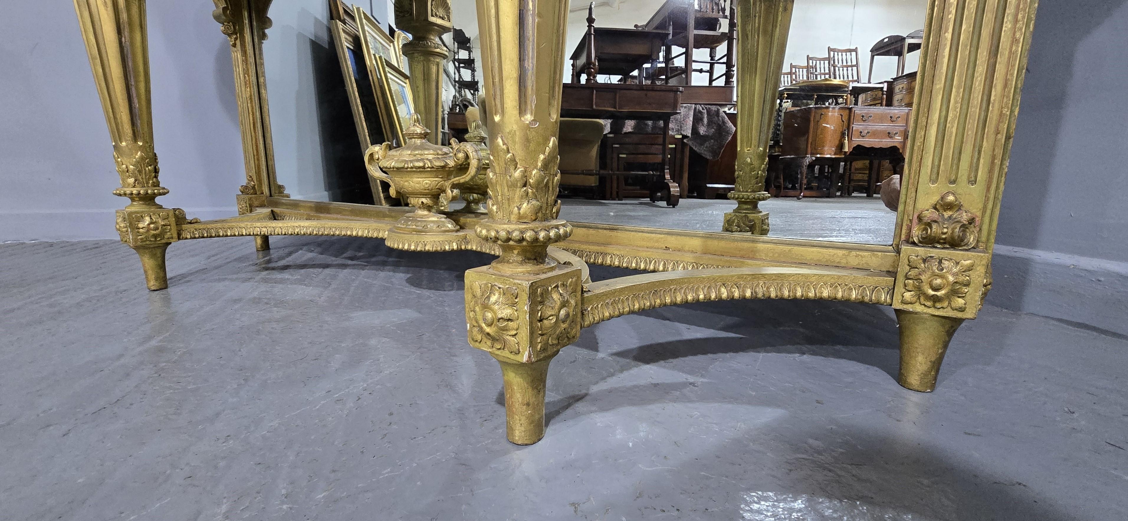 Excepcional consola victoriana dorada en venta 6