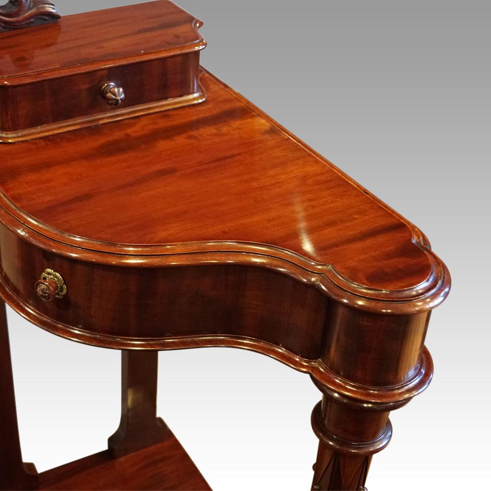 English Outstanding Victorian Mahogany Queen Dressing Table For Sale