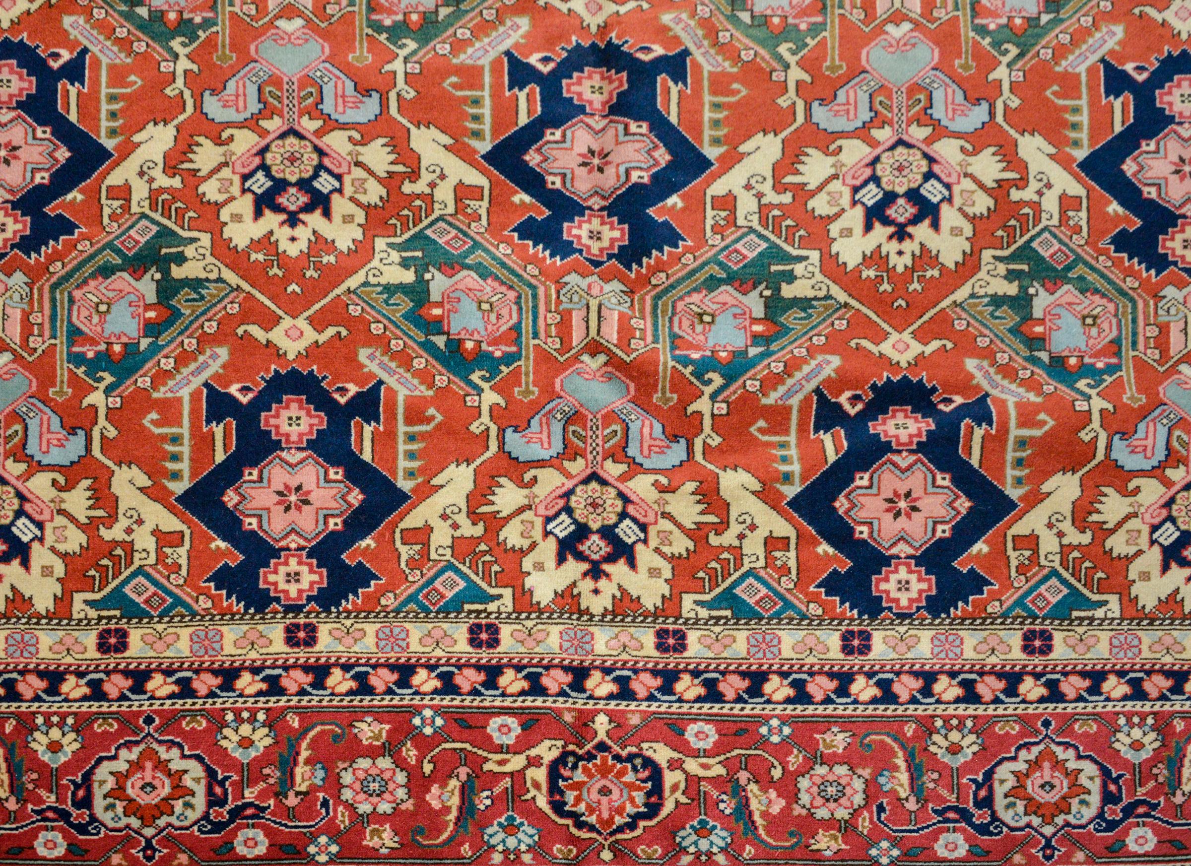 Hervorragender Teppich im Vintage-Stil im Serapi-Stil (Pflanzlich gefärbt) im Angebot