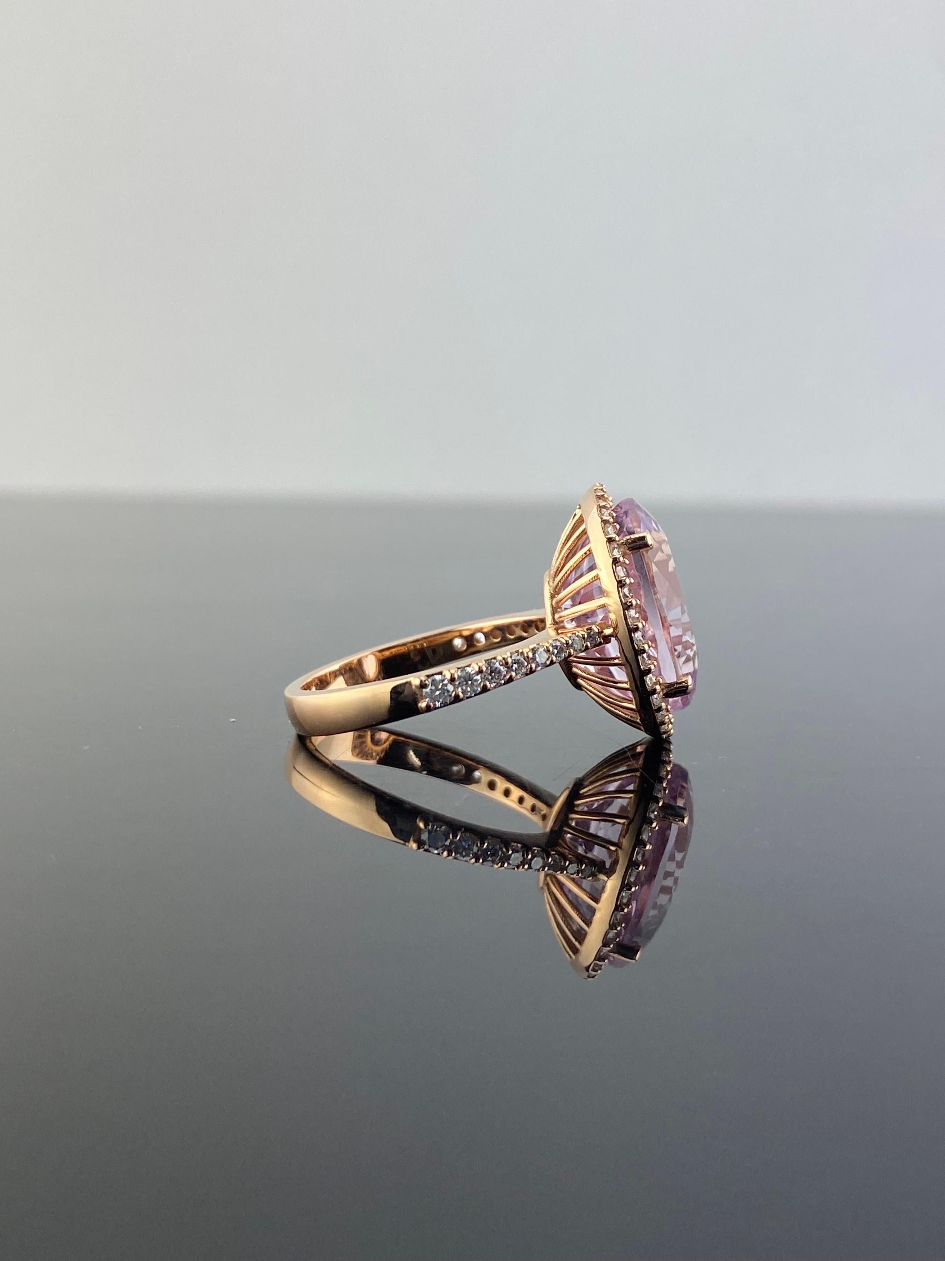 Donna Anello a grappolo ovale con Kunzite e diamanti da 10,48 ct. in oro rosa in vendita