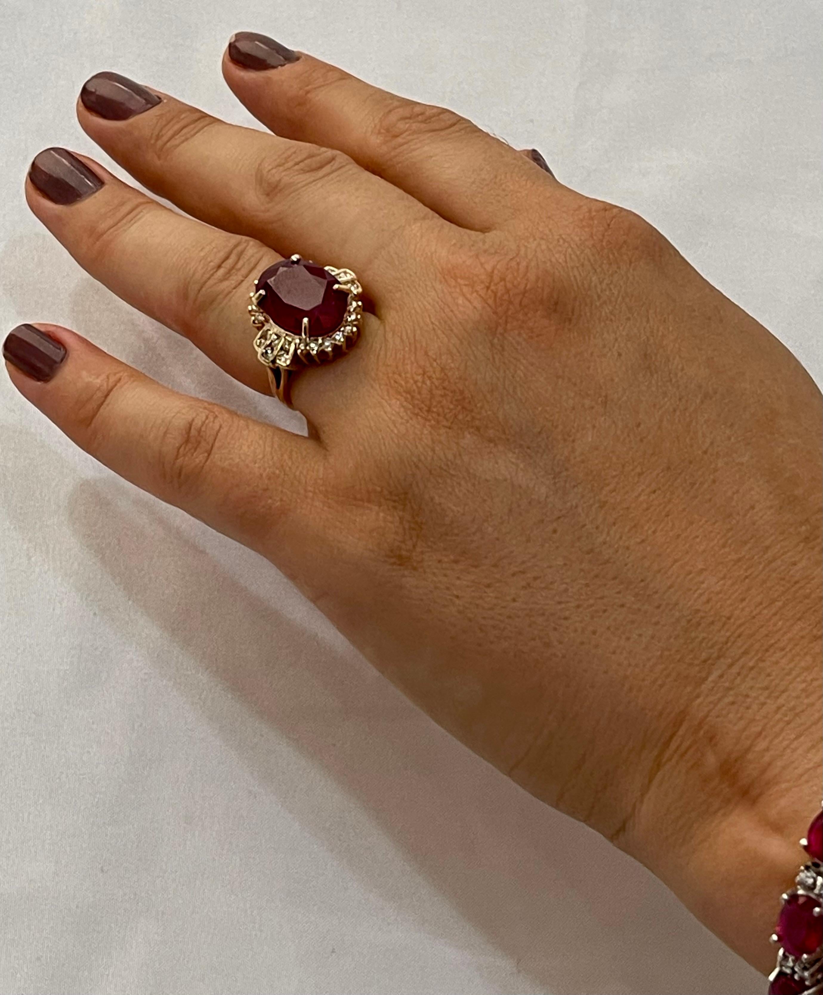 Anillo ovalado de oro amarillo de 14 quilates con rubí tratado de 12 quilates y diamante de 1 quilate en venta 9