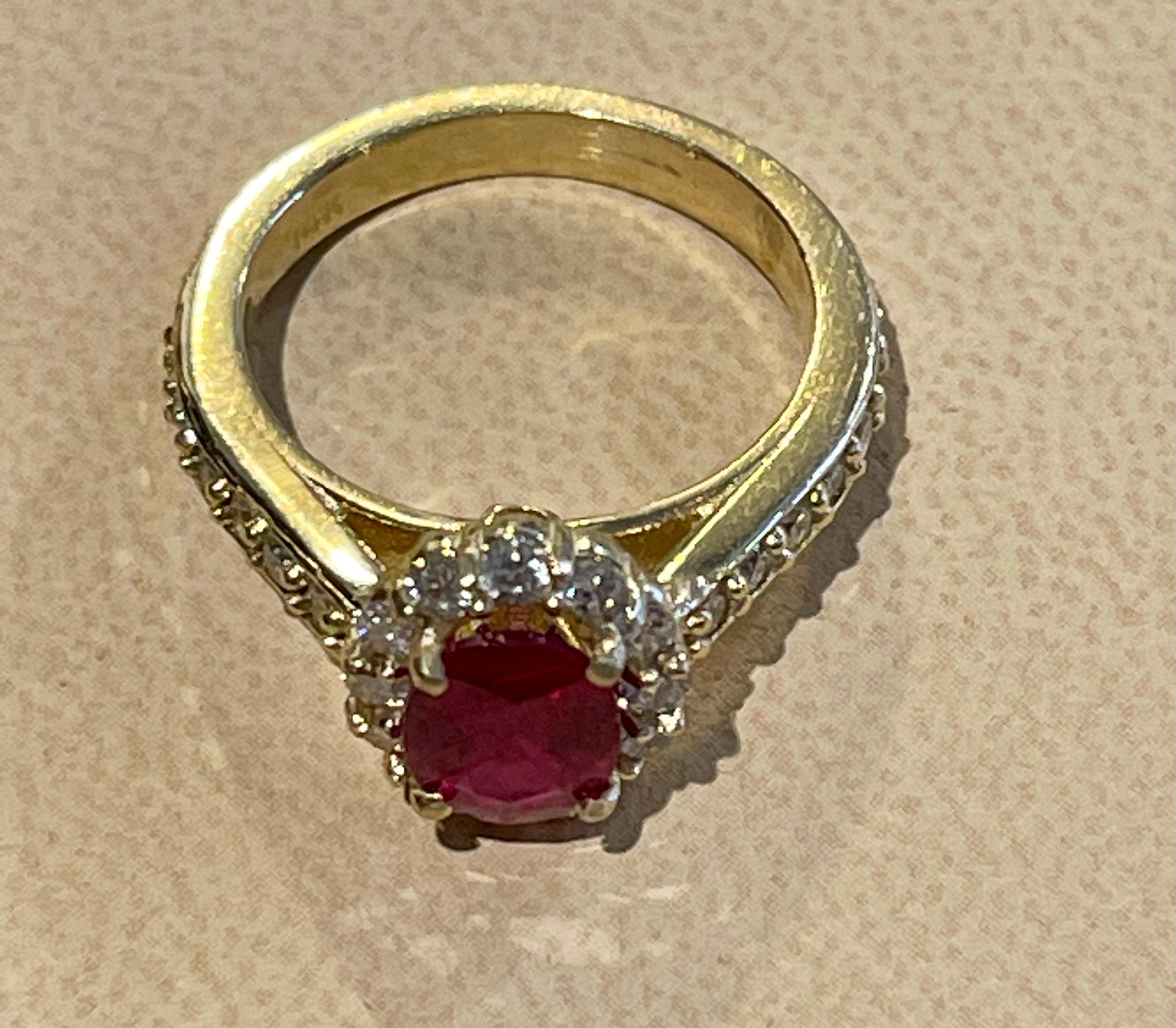 Oval 1.5 Carat Treated Ruby and 1.20 Carat Diamond 14 Karat Yellow Gold Ring For Sale 13