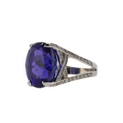 Vintage Oval 16.79ct Tanzanite & Diamond 14K White Gold Ring