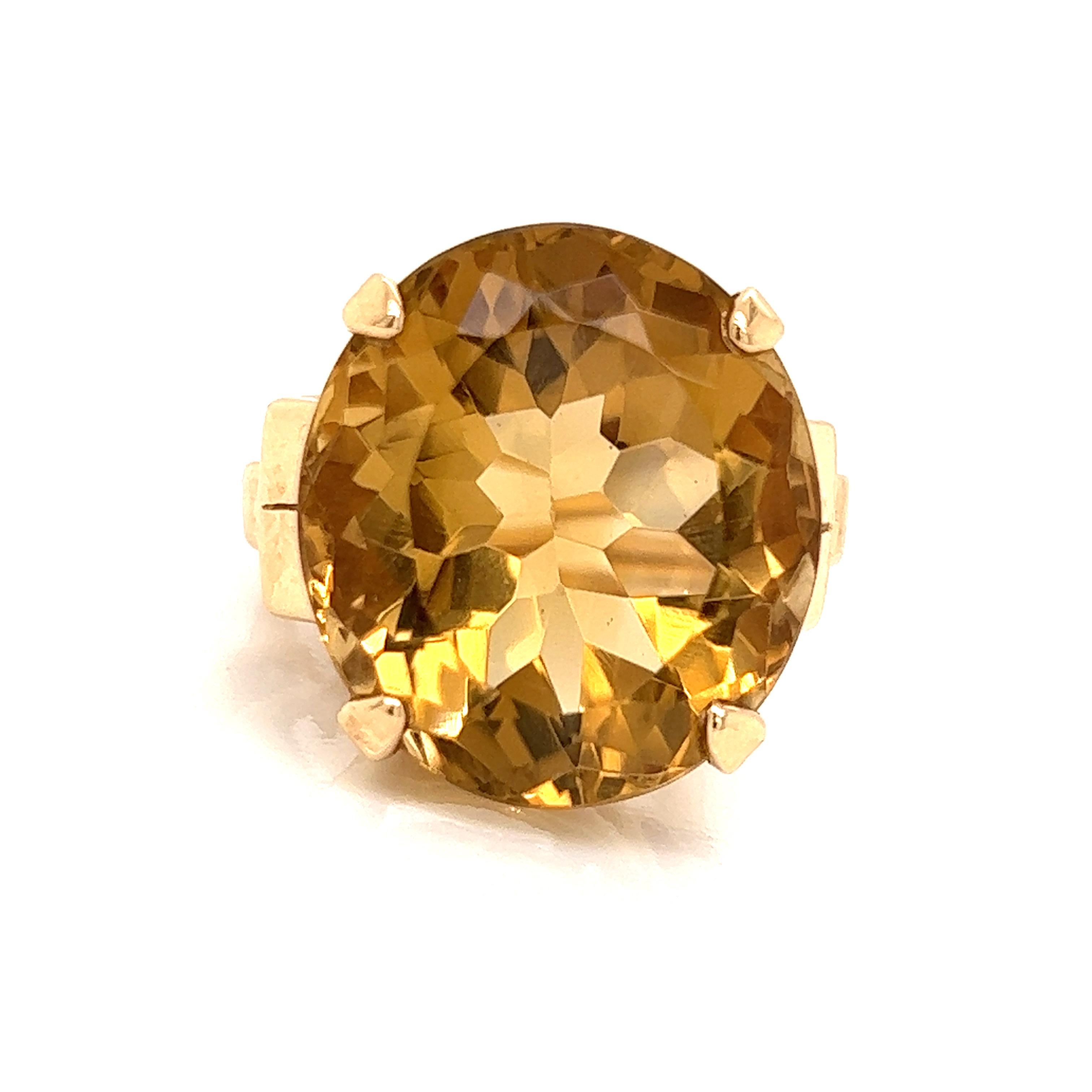 Oval Cut Oval 17.09 Ct. Citrine Cocktail Ring For Sale