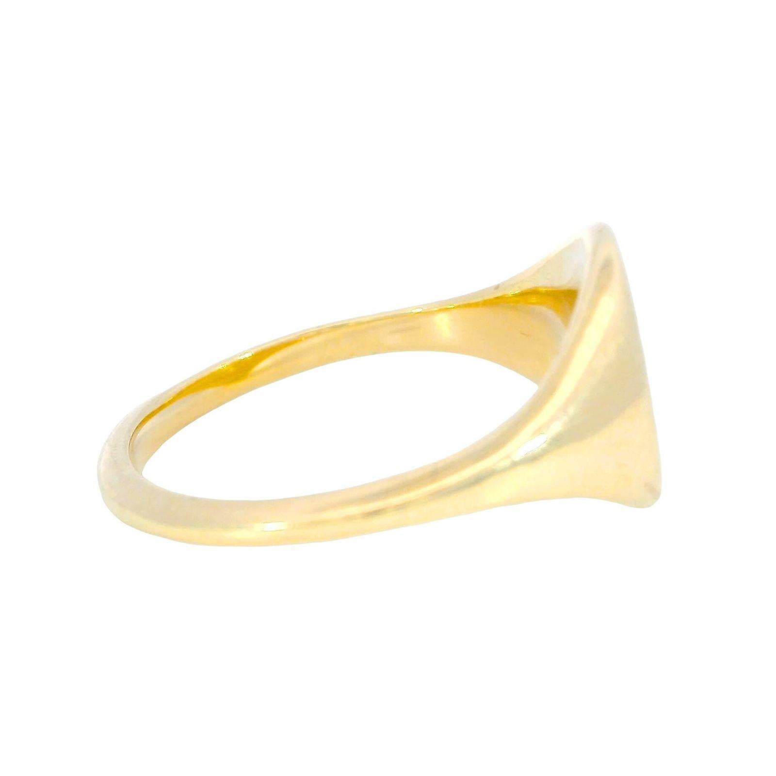 Bague chevalière ovale en or jaune 18K Taille 7 en vente 4