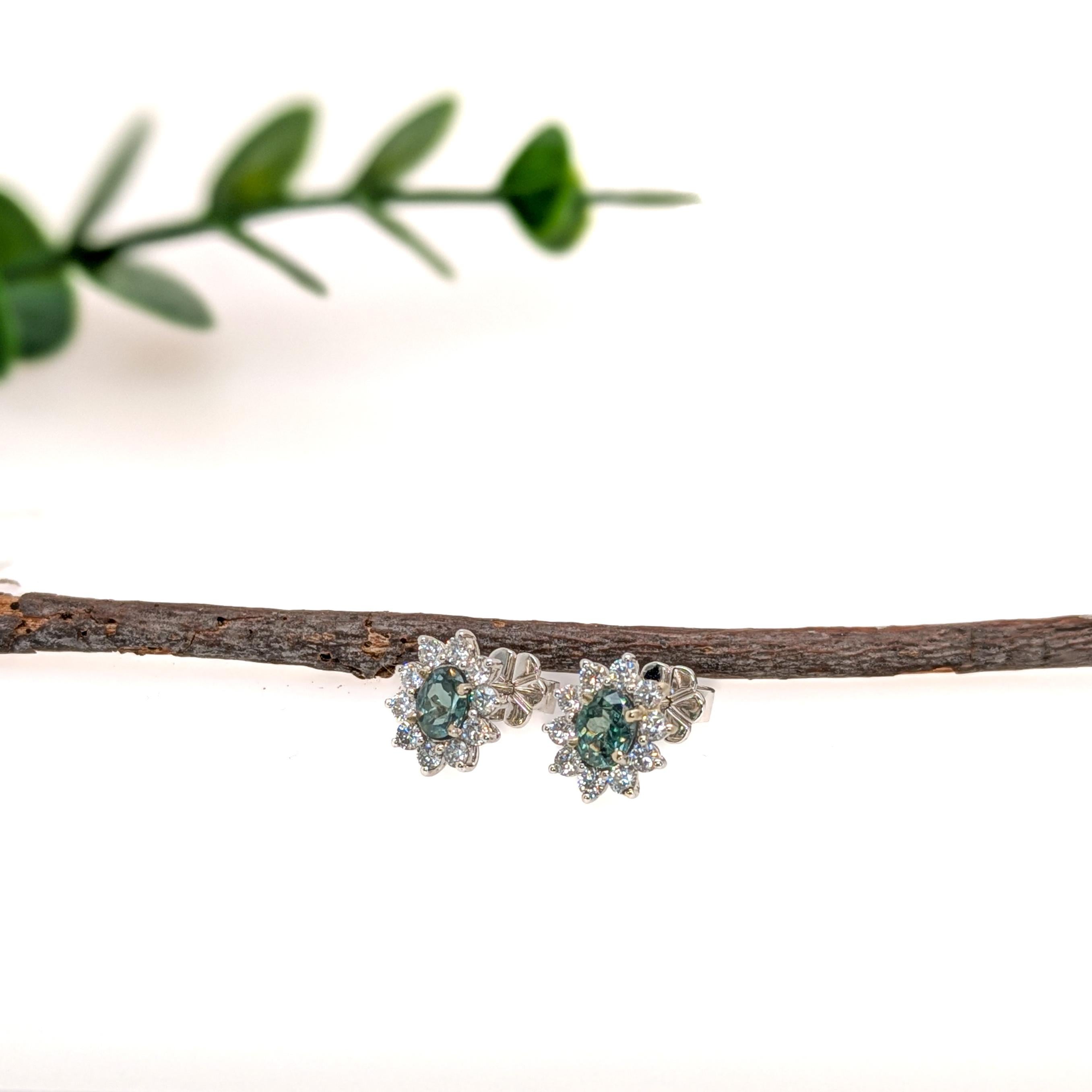 Oval 5x4mm - Natural Alexandrite Studs w Earth Mined Diamonds In 14K Solid Gold Corte oval en venta