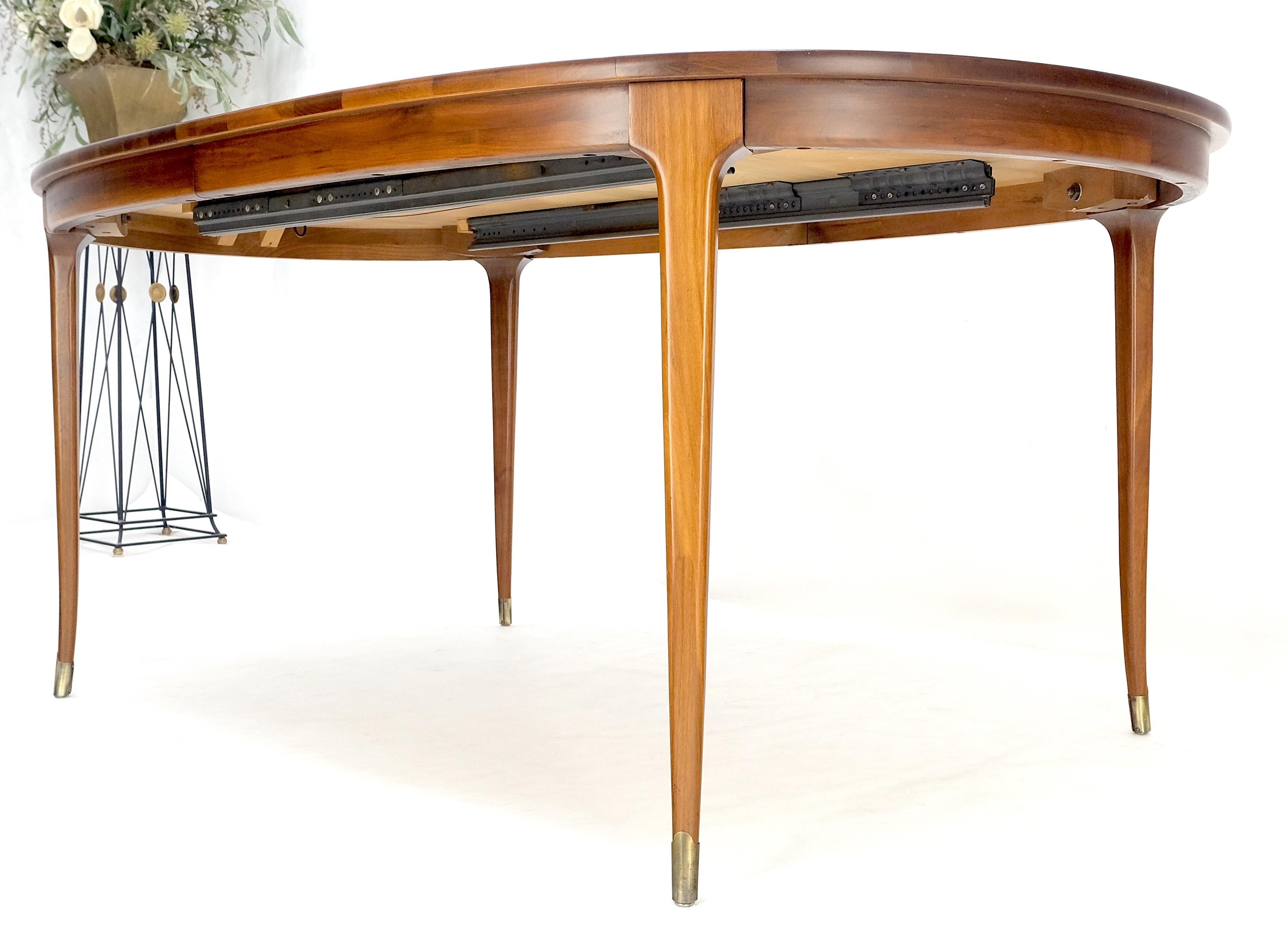 Oval American Walnut Mid Century Modern Dining Table on Tapered Leg 2 Leaves For Sale 4