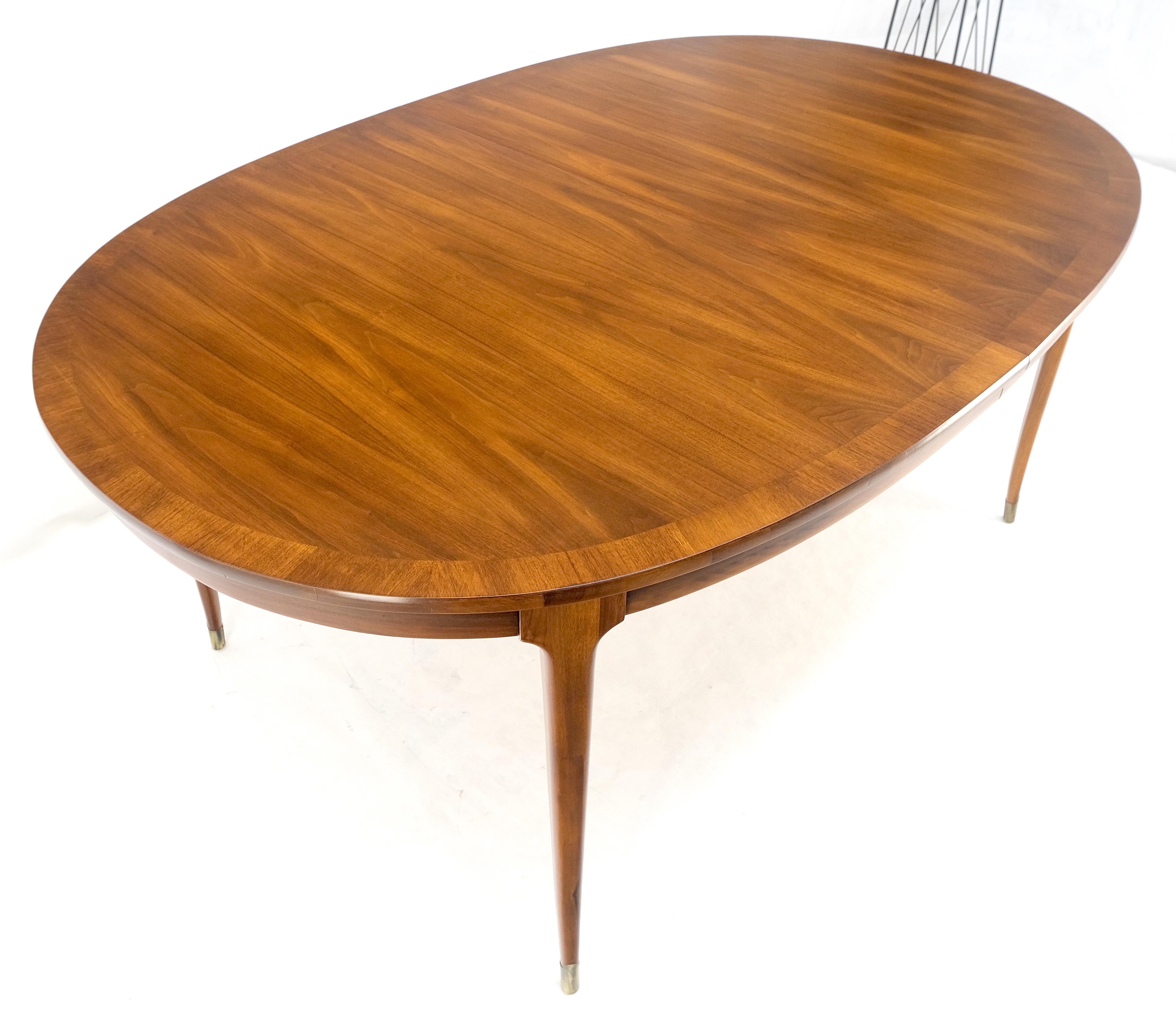 Oval American Walnut Mid Century Modern Dining Table on Tapered Leg 2 Leaves For Sale 7