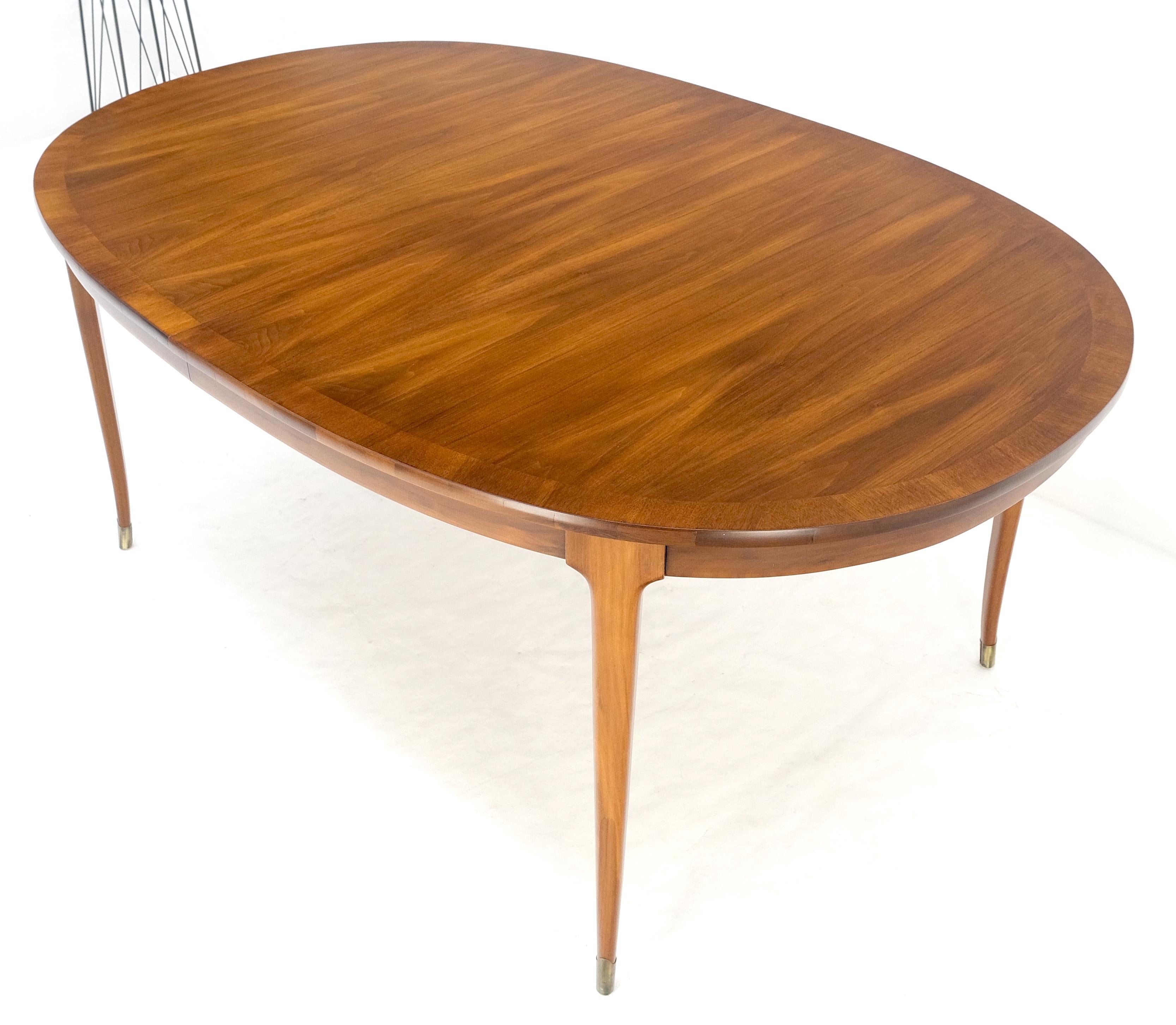 Oval American Walnut Mid Century Modern Dining Table on Tapered Leg 2 Leaves For Sale 3
