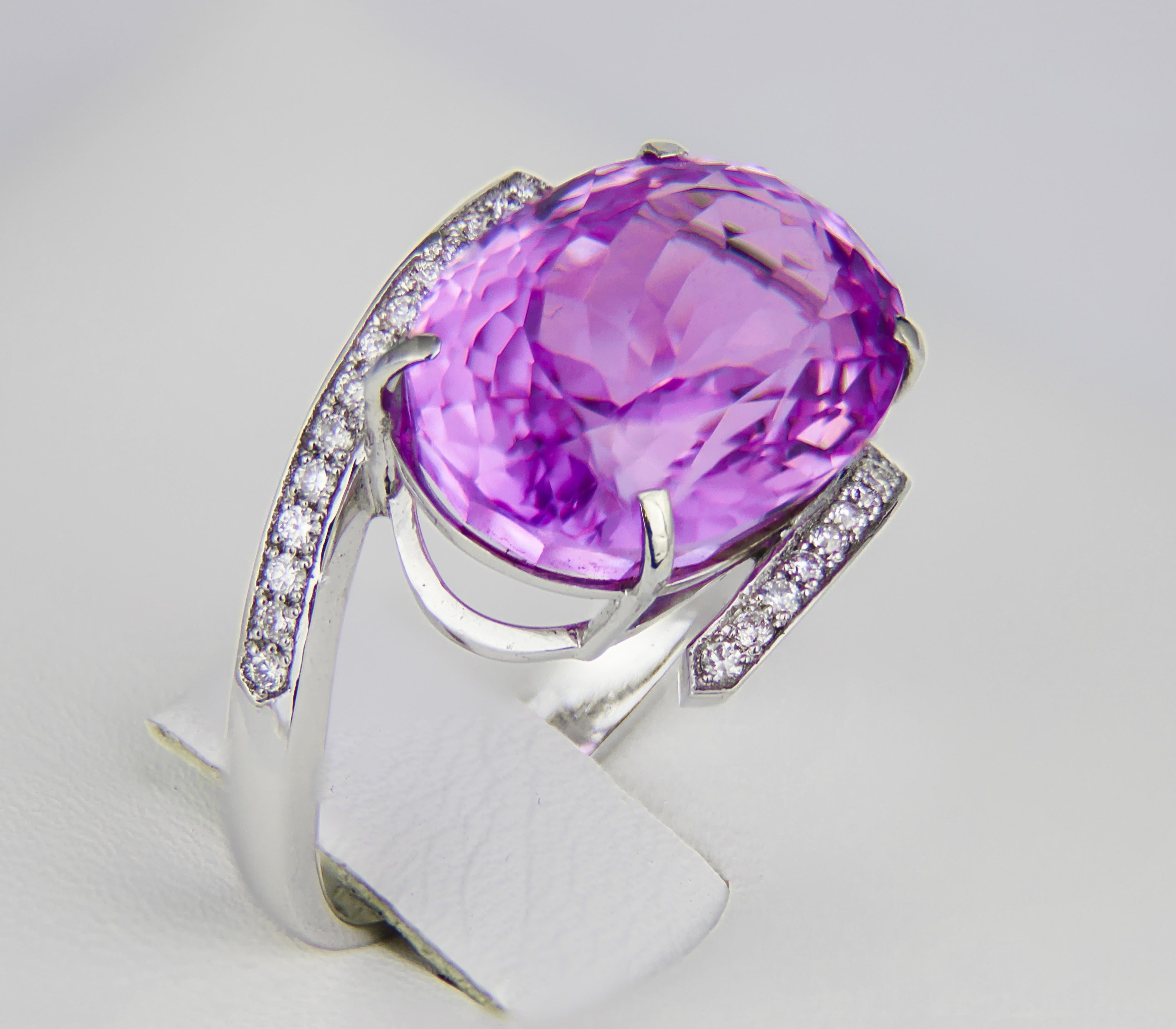 in vendita:  Anello ovale con ametista in oro massiccio 14k. 7