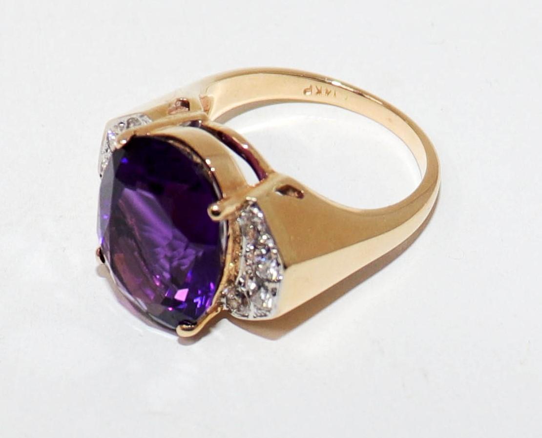 Oval Amethyst and Diamond Accent Cocktail Ring 14 Karat Gold 8.91 Carats Total For Sale 6