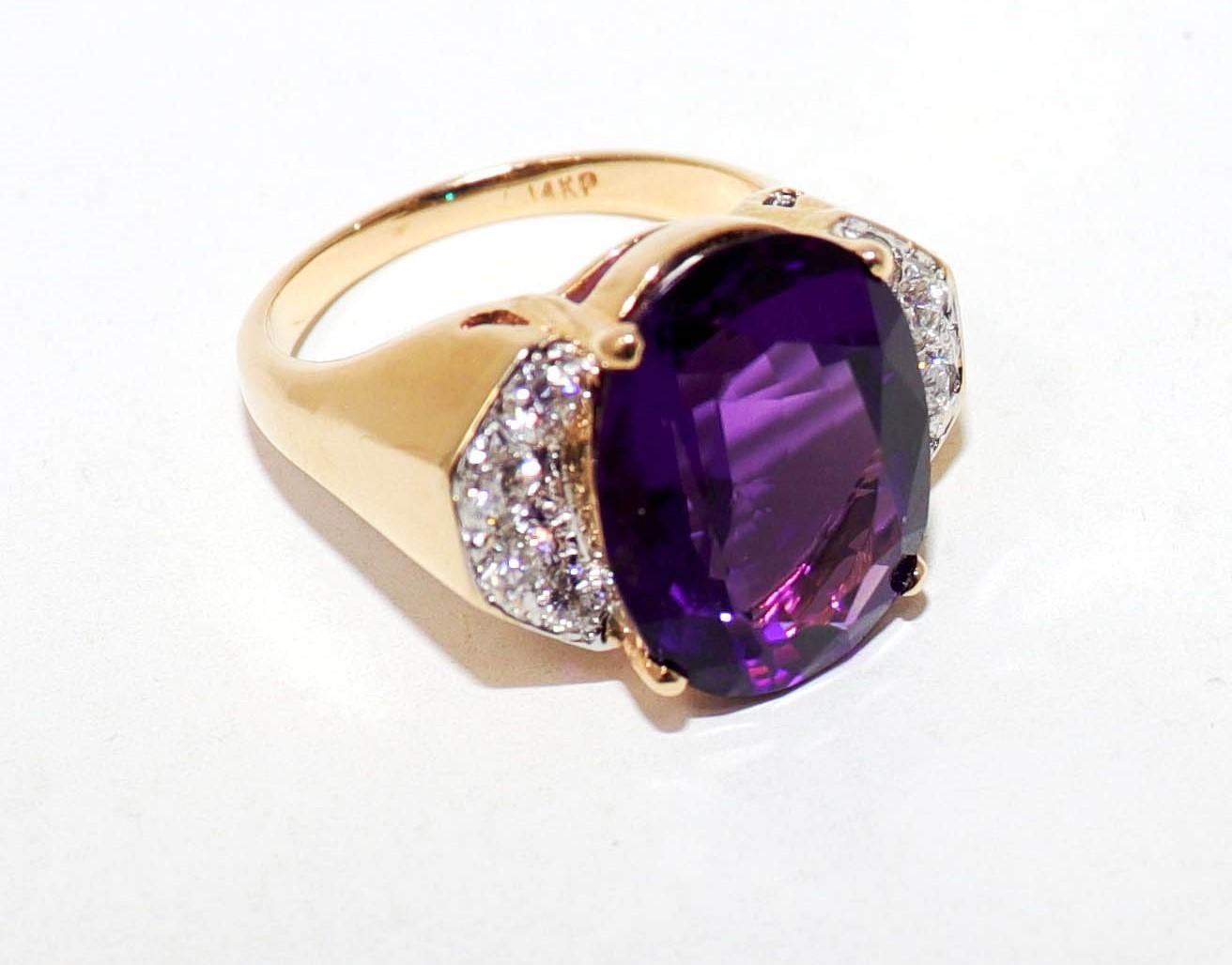 Oval Cut Oval Amethyst and Diamond Accent Cocktail Ring 14 Karat Gold 8.91 Carats Total For Sale