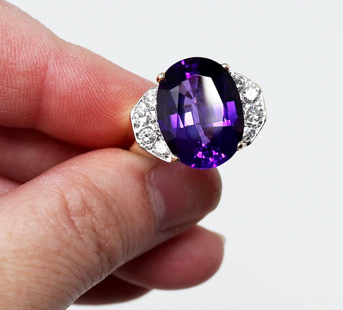 Oval Amethyst and Diamond Accent Cocktail Ring 14 Karat Gold 8.91 Carats Total For Sale 2