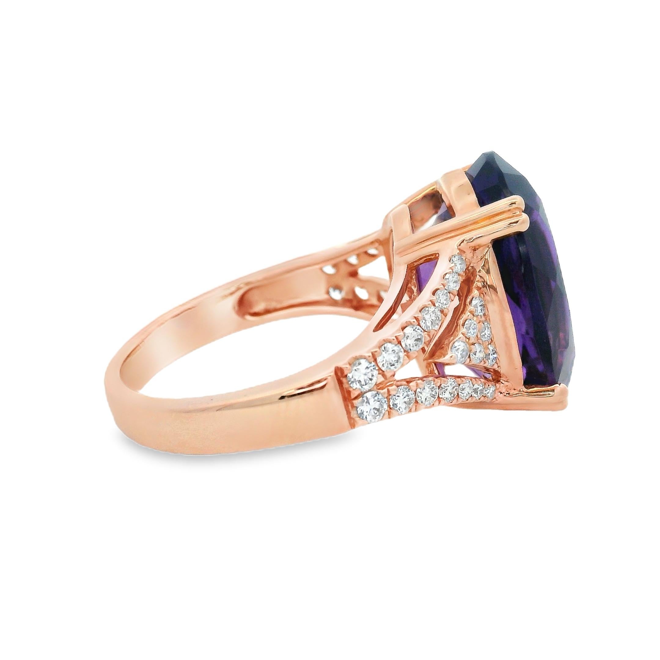Oval Amethyst and Diamond Cocktail Ring in 14K Rose Gold Size 7 en vente 2