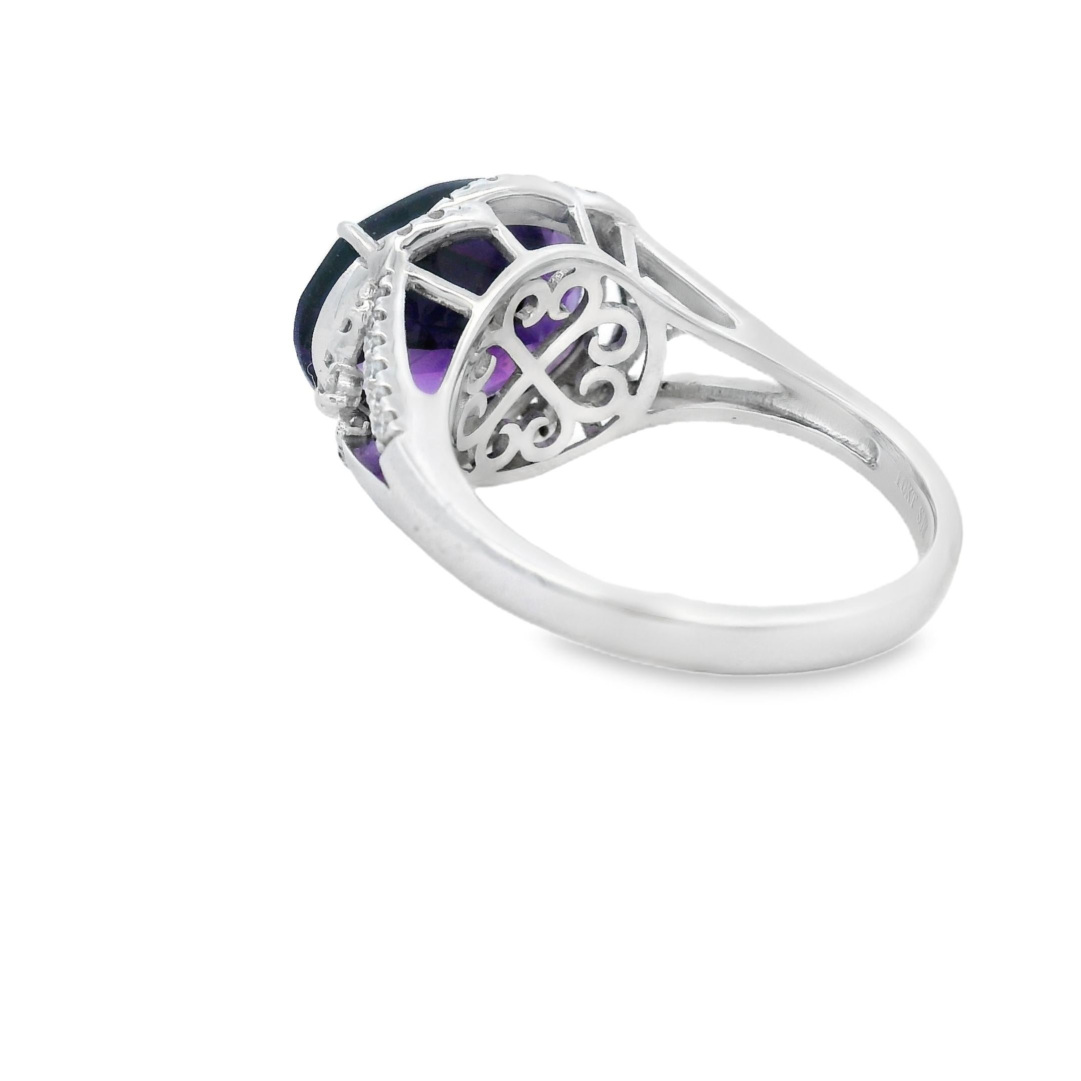 Anello ovale con ametista e diamante a raggiera da 4,90 carati in oro bianco 10K misura 7 in vendita 1