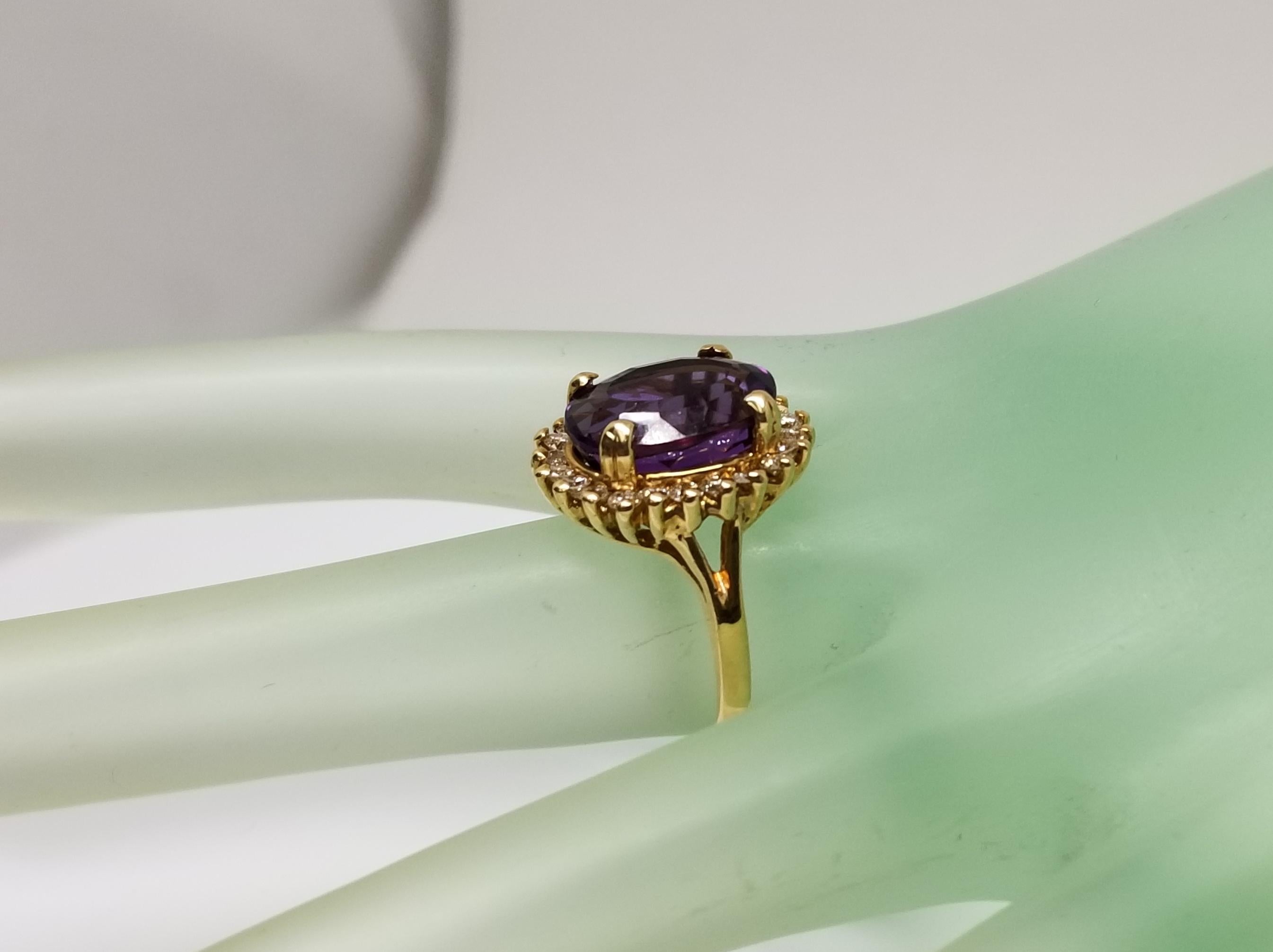 Oval Amethyst and Diamond Ring In New Condition In Los Angeles, CA