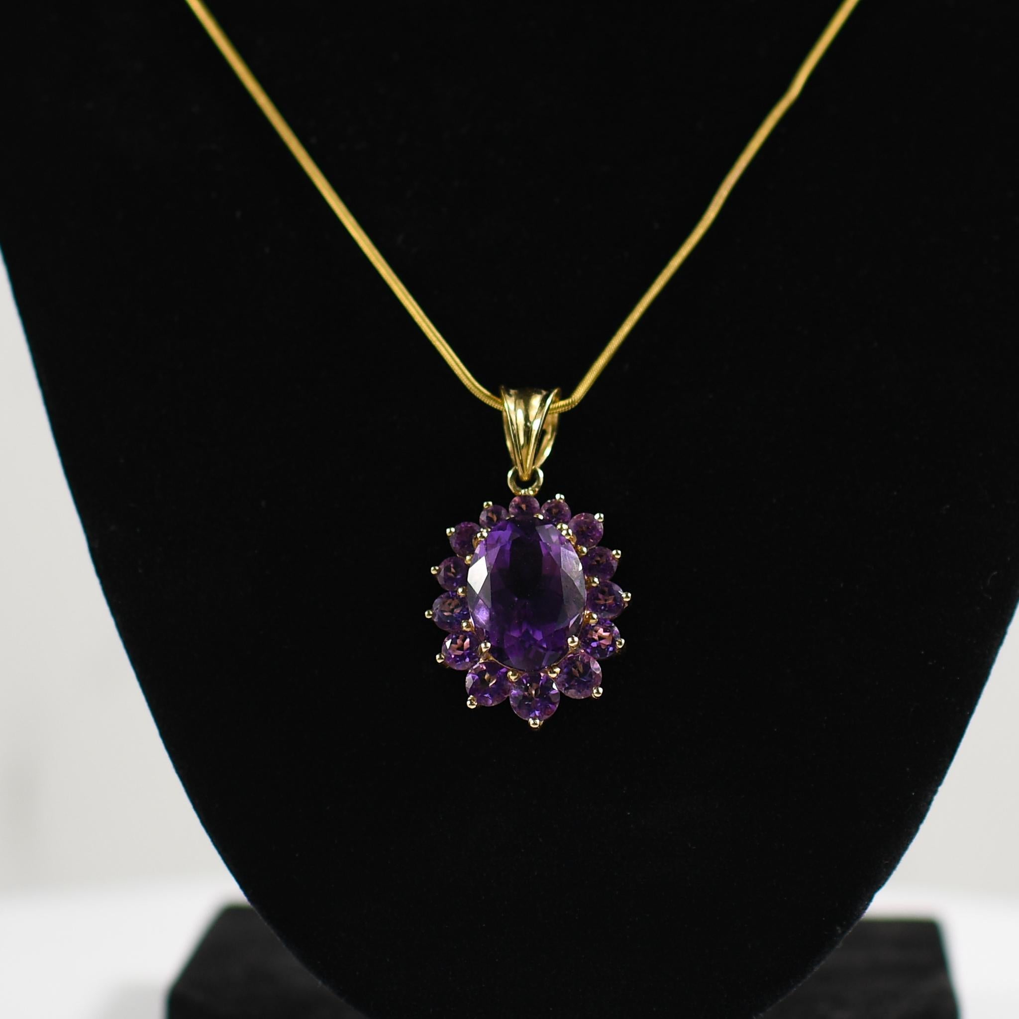 Women's Oval Amethyst Cluster Pendant w 14k Gold Snake Chain Necklace For Sale