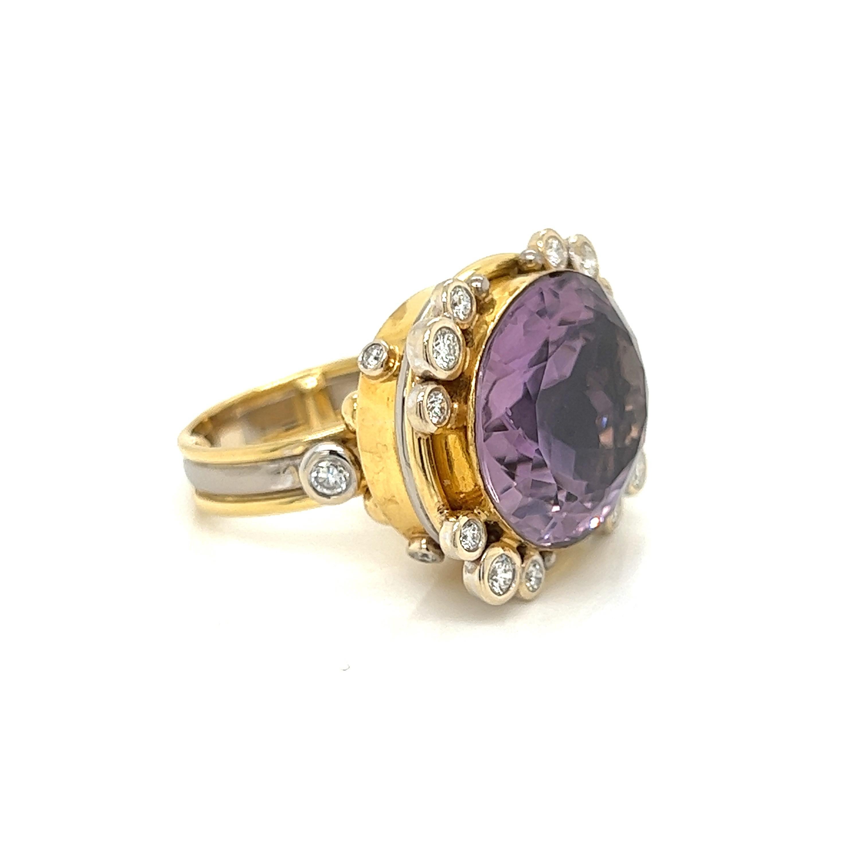 Oval Amethyst, Diamond and 18k Gold Ring For Sale 2