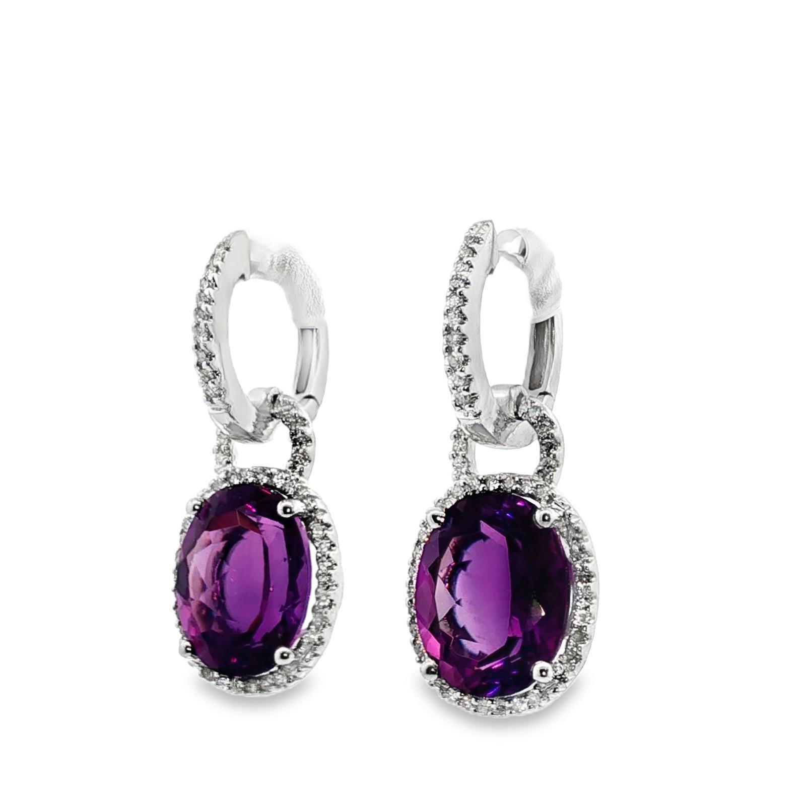 Ovale Amethyst-Diamant-Tropfen-Ohrringe aus 14 Karat Weißgold (Moderne) im Angebot