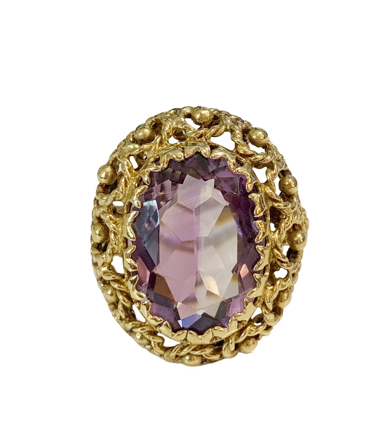 -14k Yellow Gold
-Ring size: 9.25
-Ring Dimension: 0.8x1.0”
-Weight: 13.2
-Amethyst dimension: 0.4x0.6”
-Retail: $2000