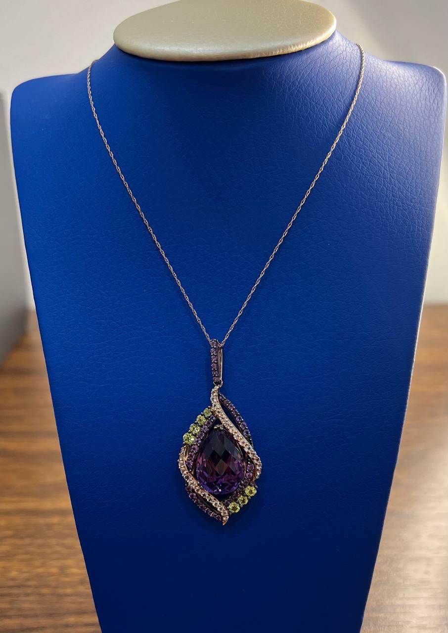 Oval Amethyst Stone Purple Green and White Stone Halo Ring Pendant Necklace Set For Sale 5