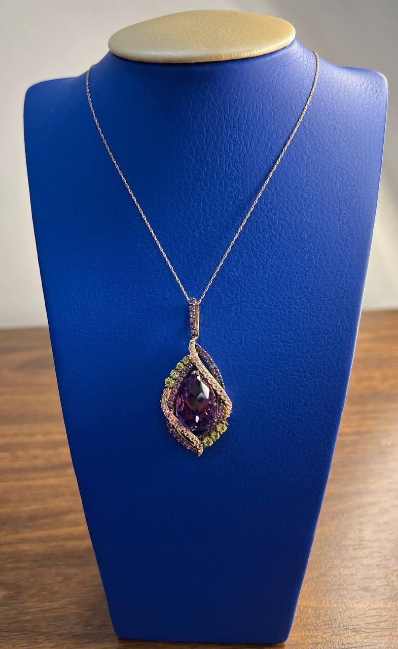 Oval Amethyst Stone Purple Green and White Stone Halo Ring Pendant Necklace Set For Sale 7