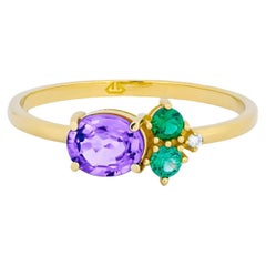 Oval amethyst, tsavorite and diamonds ring