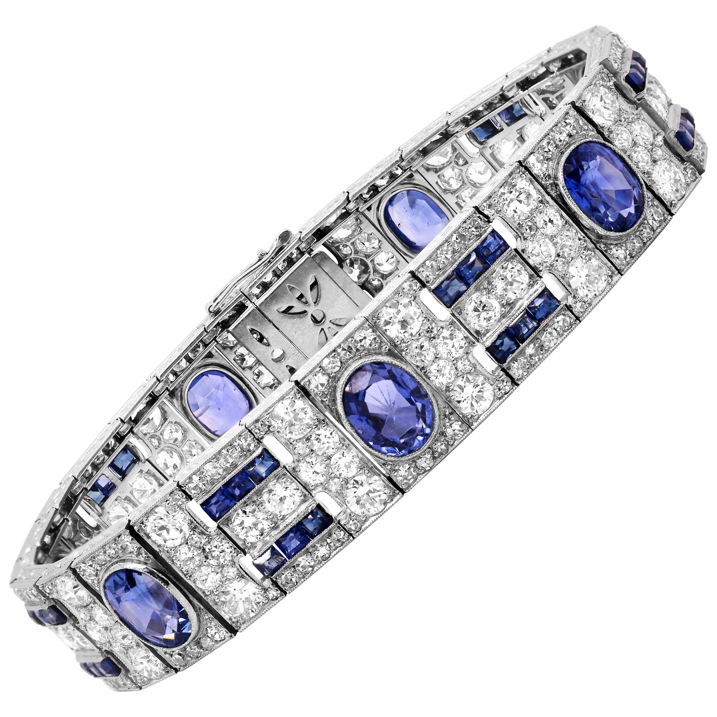 Oval and Princess Cut Blue Sapphires Diamonds 18 Karat Gold Bracelet