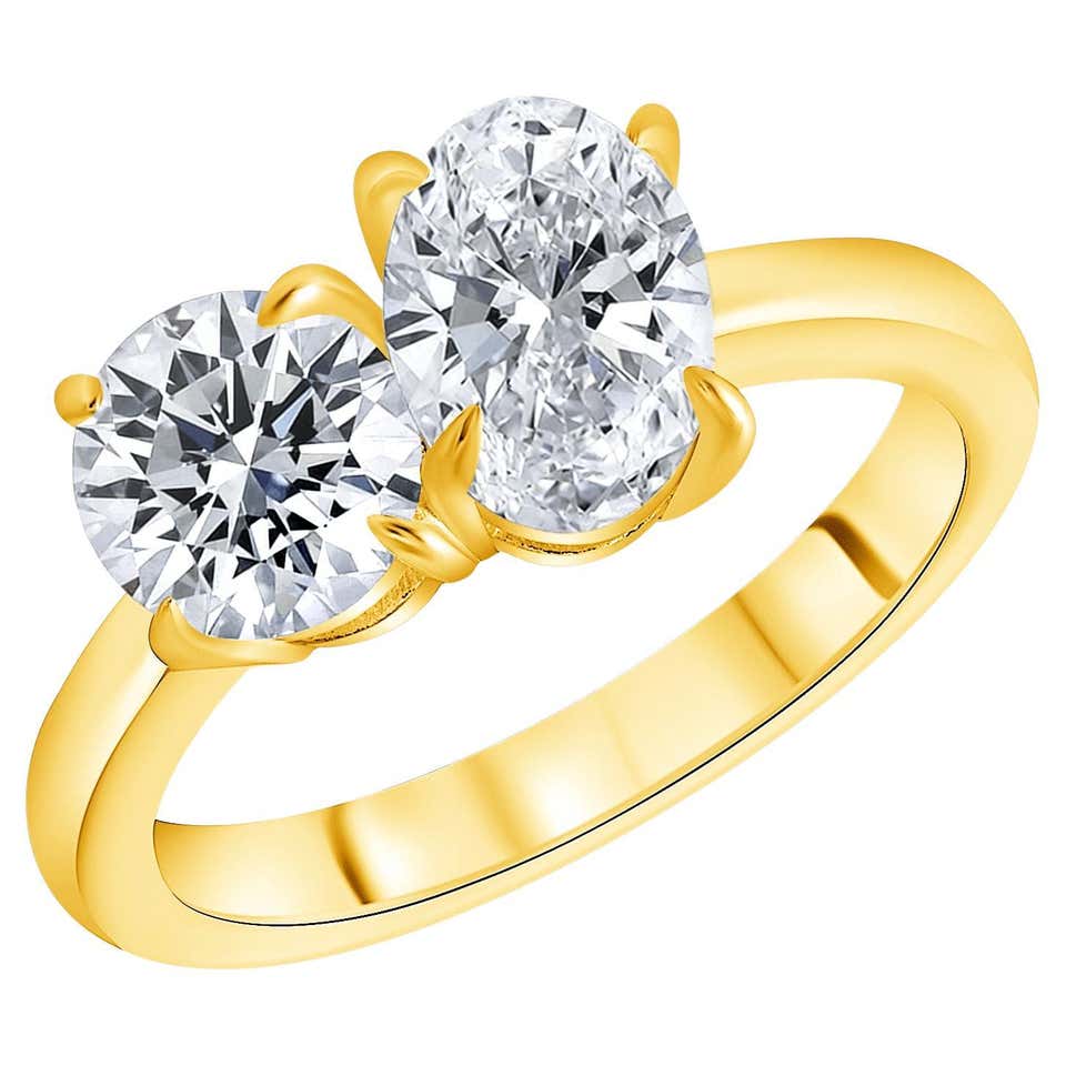 Vertical Two Stones Round Brilliant-Cut Diamond Ring For Sale at ...