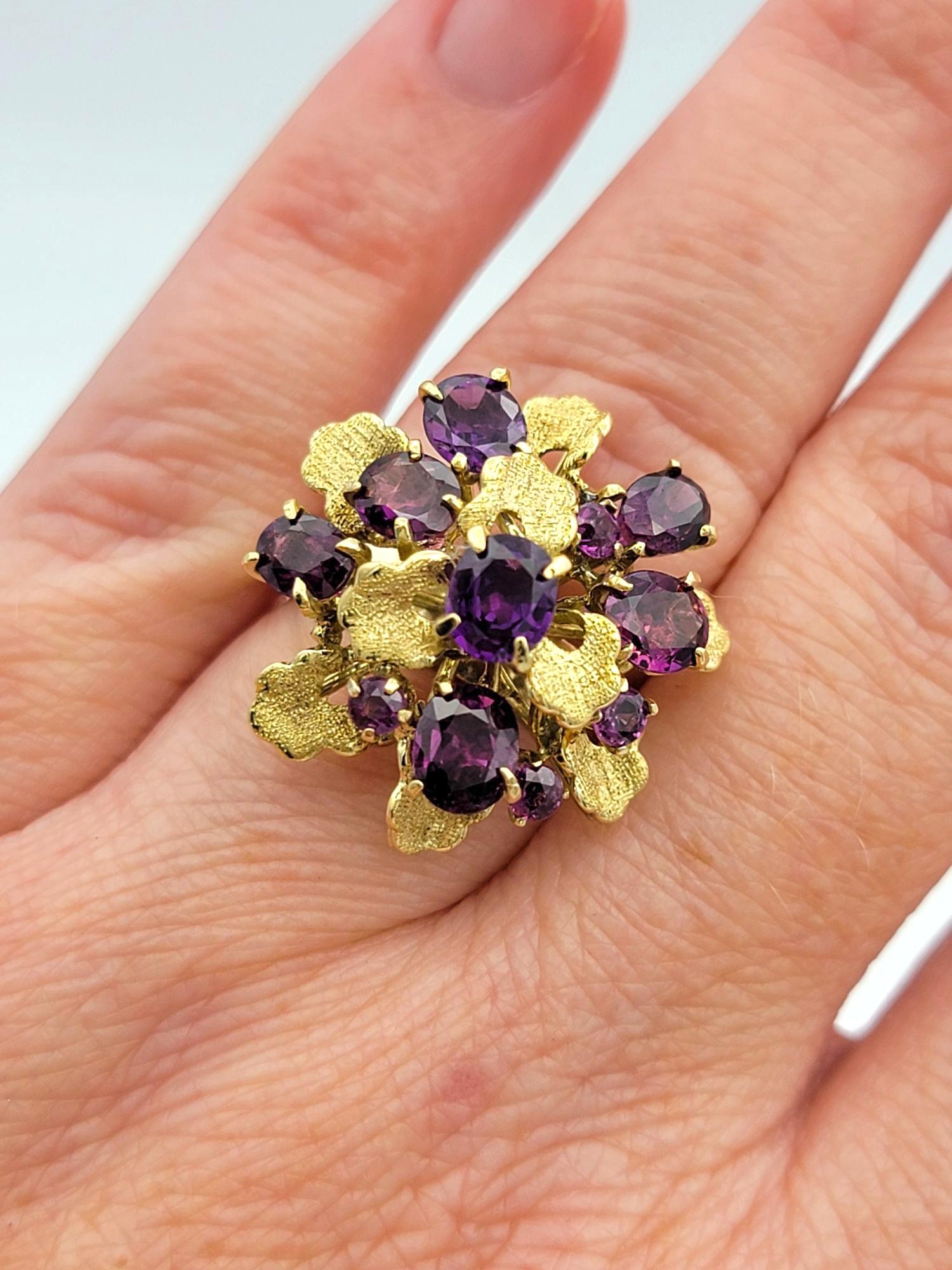 Bague cocktail grappe de grenats taille ovale et ronde en or jaune 14 carats en vente 6