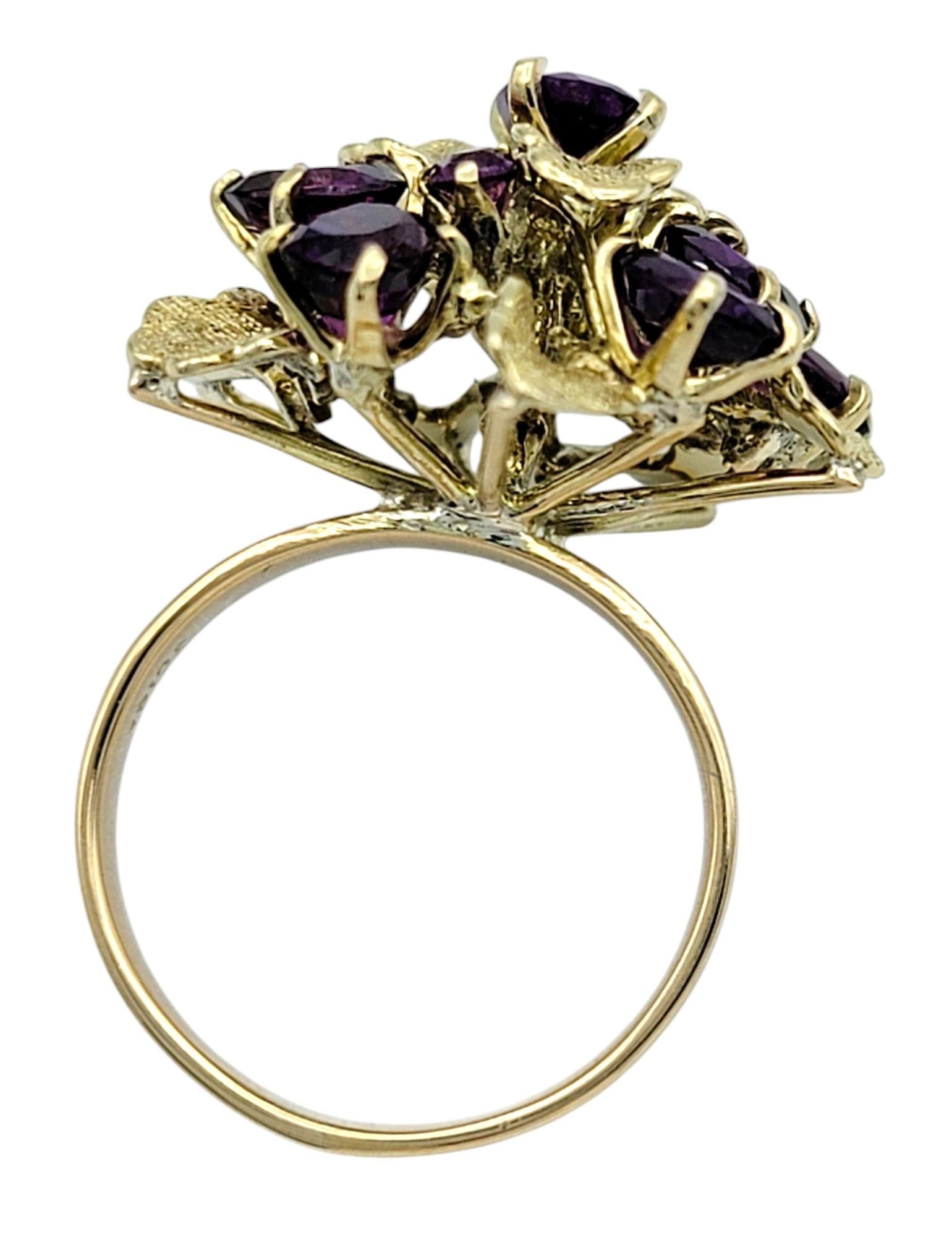 Bague cocktail grappe de grenats taille ovale et ronde en or jaune 14 carats en vente 3