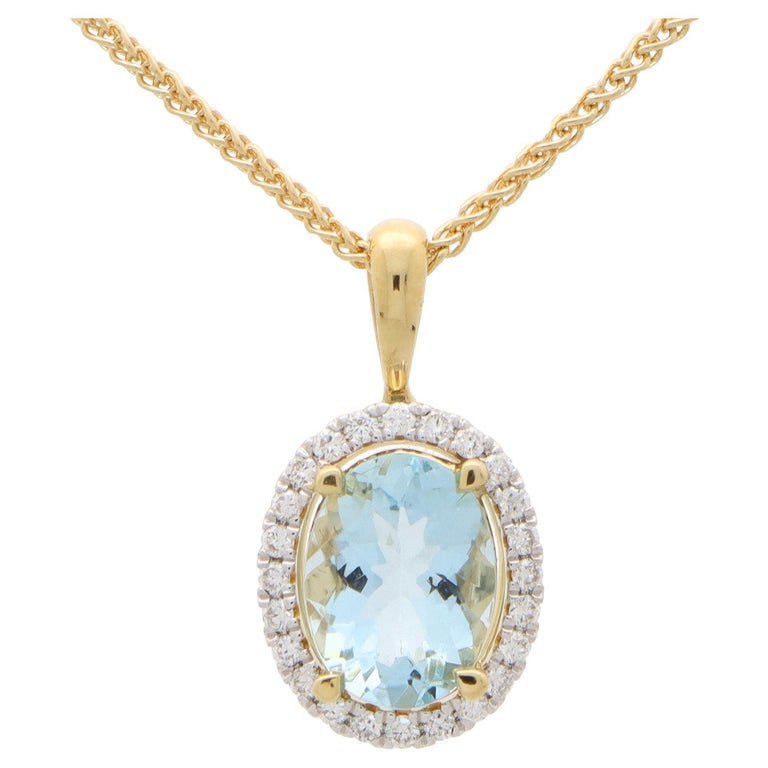 Oval Aquamarine and Diamond Halo Pendant in 18k Yellow Gold For Sale at ...