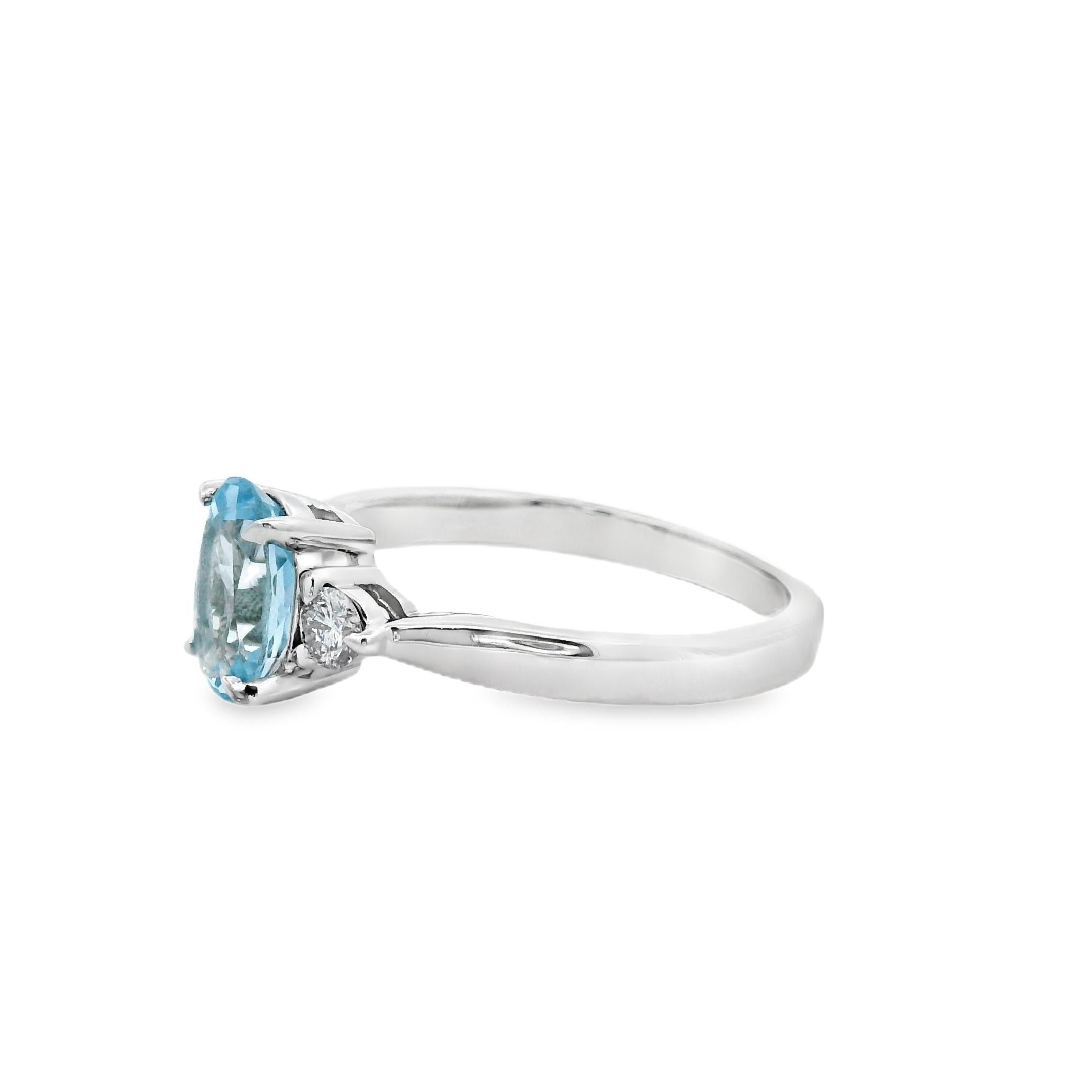 Bague aigue-marine ovale et diamant 1.05 carat en or blanc 14K Taille 7 Pour femmes en vente
