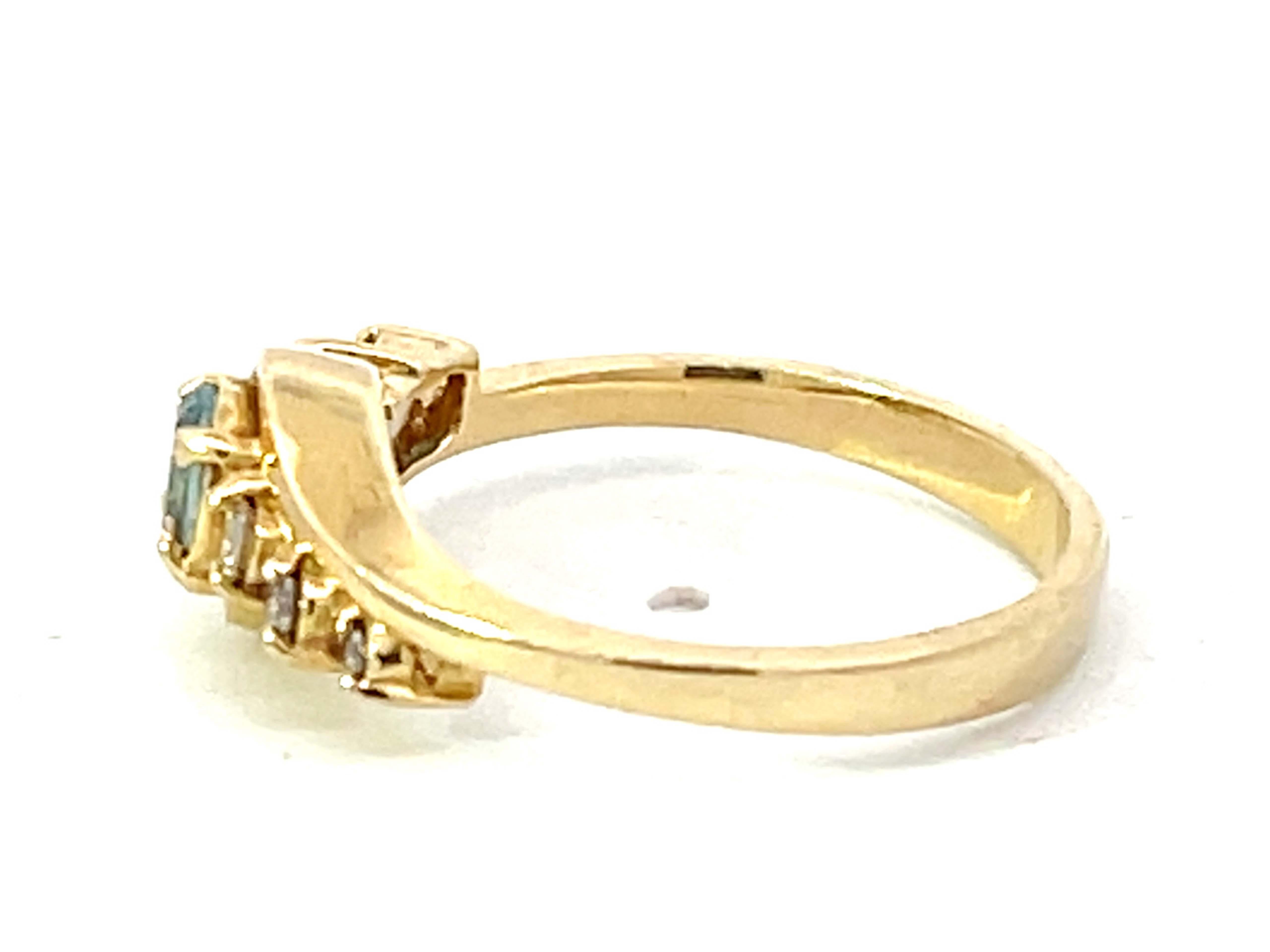Oval Aquamarine and Diamond Ring in 14k Yellow Gold For Sale 1